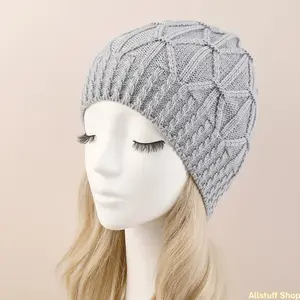 A Unisex -pattern Single-layer Cable- Beanie, an Outdoor Warm and Cold-proof Ear-protecting Windproof Brimless Hat, a Fashionable, , Simple, Versatile Slouchy Beanie