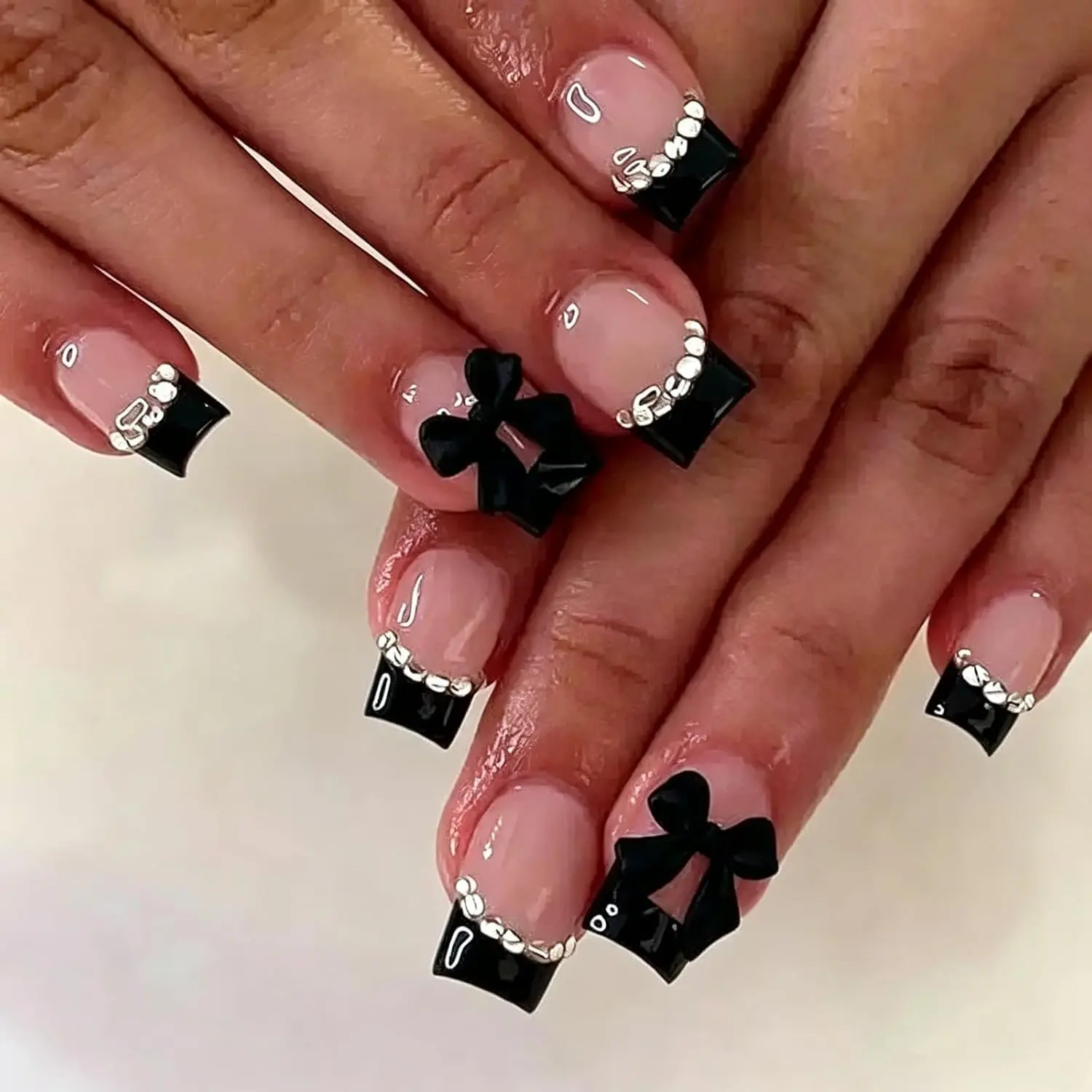 Women's Reusable Short Square Press-on Nails - Black French Tip with Black Bow-6 Charms, Rhinestones - 24 Pcs for DIY Nails Art, Party Wear, Easy to Apply