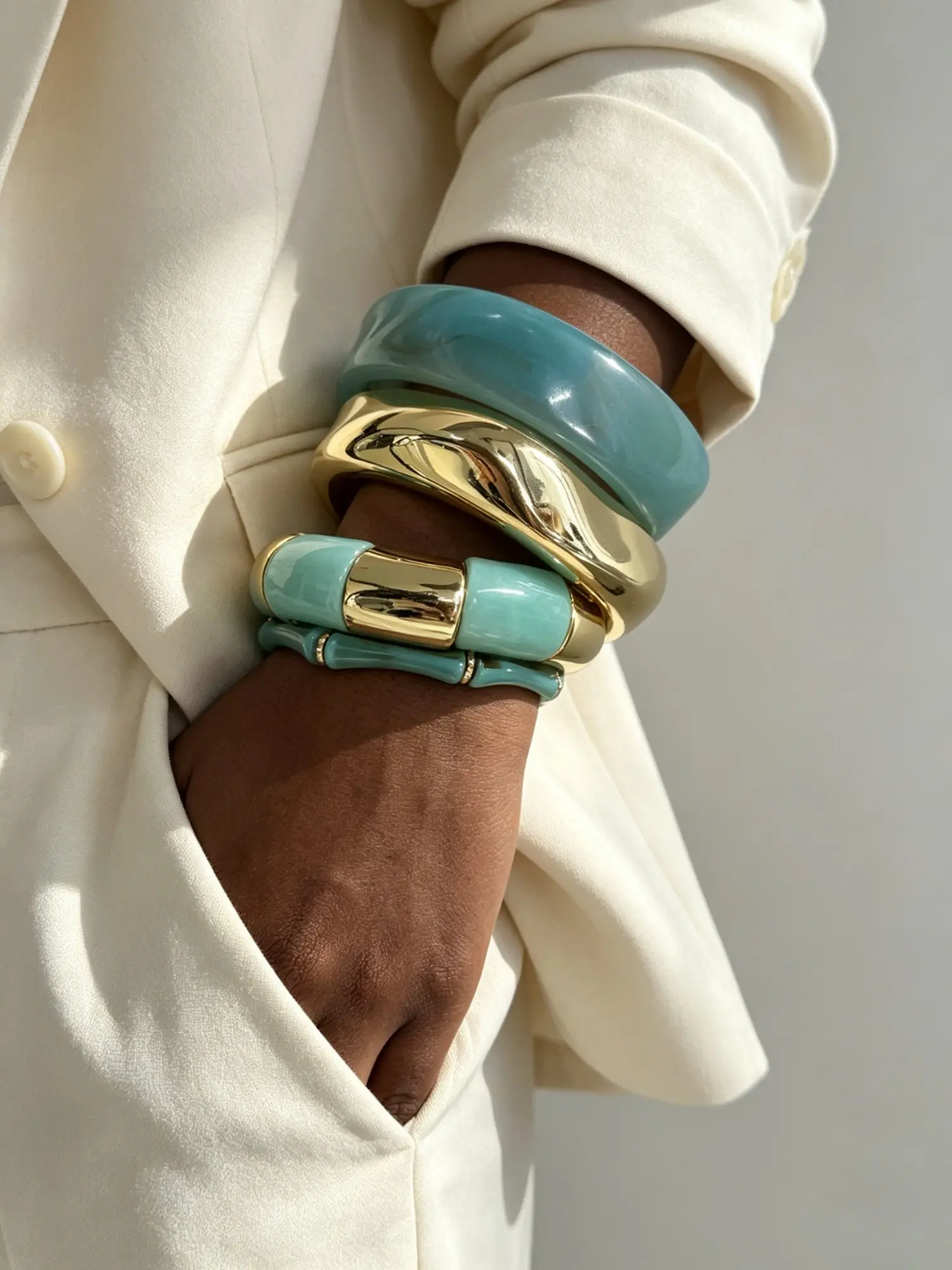 4 Pcs Women's Fashion Bracelets, Boho Vintage Resin Bangle Set, Elastic Stretchy Design, Perfect for Daily Wear & Gifts