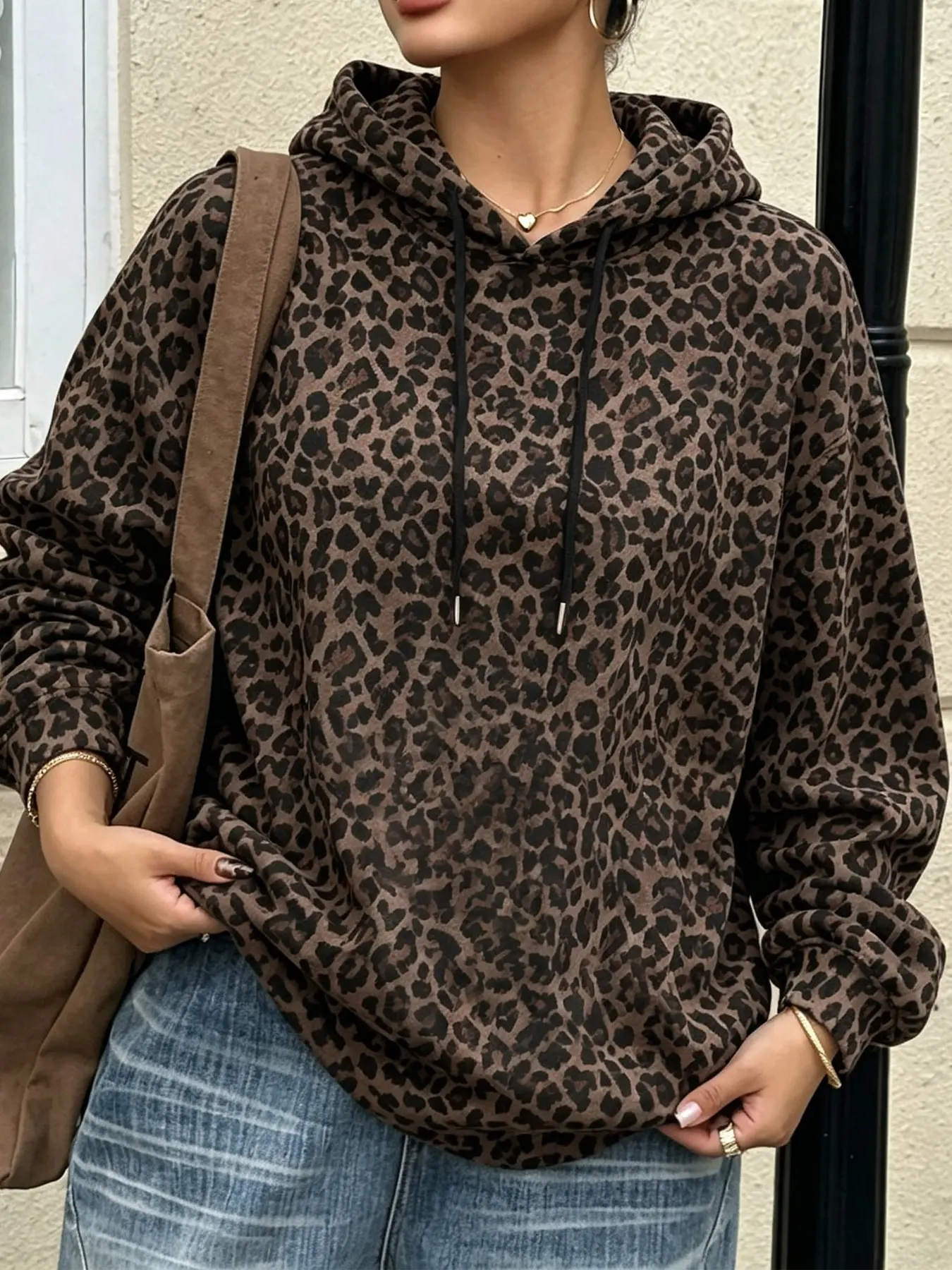 2026 Viral TikTok Vintage Leopard Print Hoodie for Women, Retro Brown Full Leopard Pattern Oversized Pullover Hooded Sweatshirt,Y2K 90s Grunge Animal Print Streetwear Aesthetic Top, Drop Shoulder Loose Casual Hoodie, Loose Fit Leopard Graphic Hooded