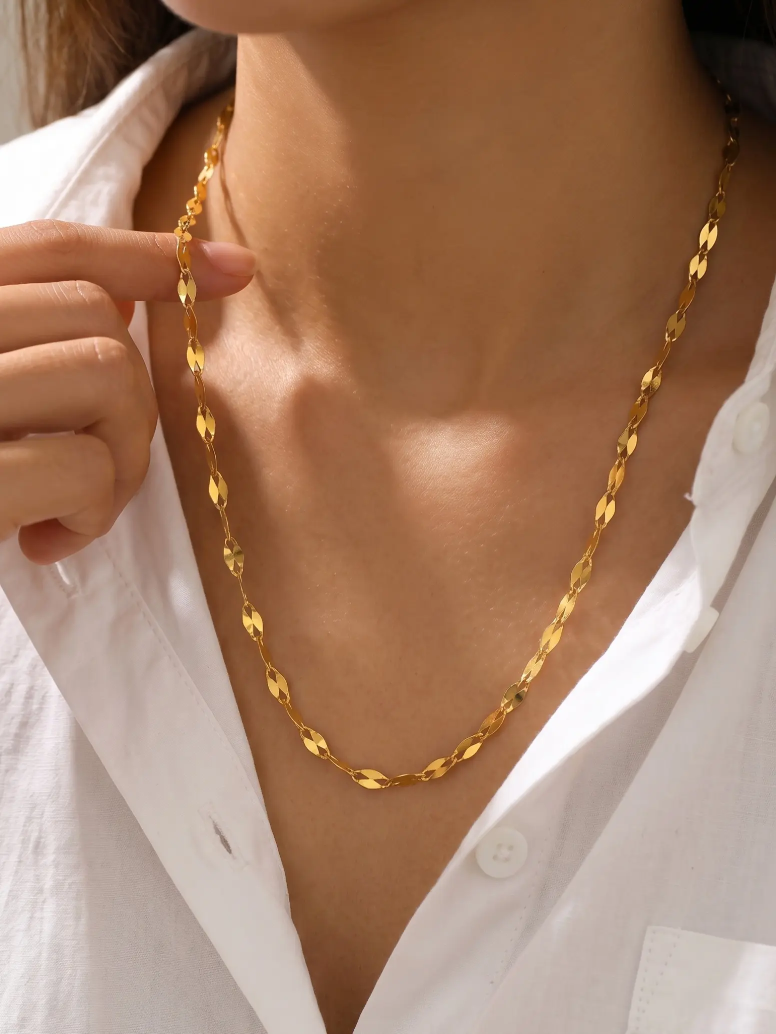 Stainless Steel Lip Necklace, Anti-Fade Daily Wear Layered Jewelry, Minimalist Shiny Lips Pendant, Versatile Accessory, Durable Fashion Accessory, Chain Necklaces, Casual Style Necklaces