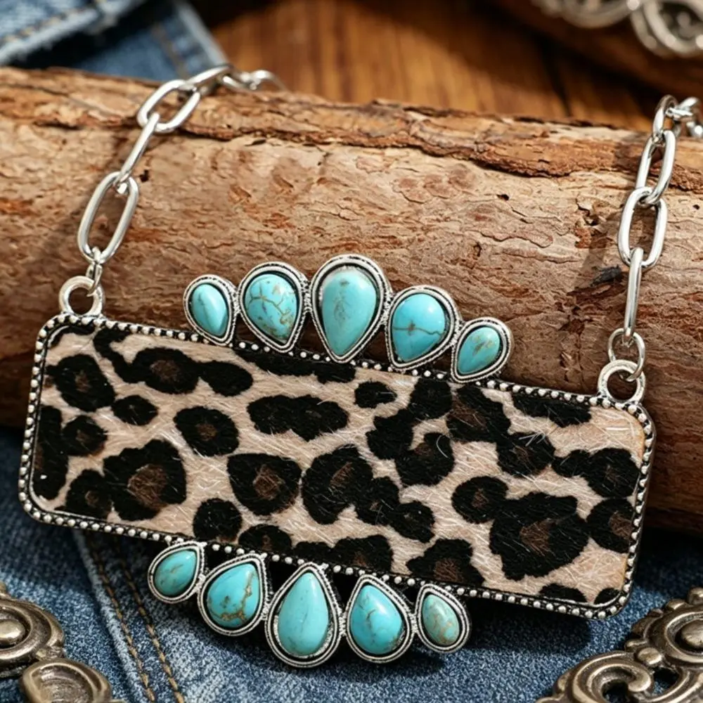 Women's Western Boho Long Chain Necklace with a Leopard Print Geometric Pendant, Antique Silver-Toned Alloy with Faux Turquoise, Western Accessories for Festival Outfits, Turquoise Jewelry, Choker, Trips
