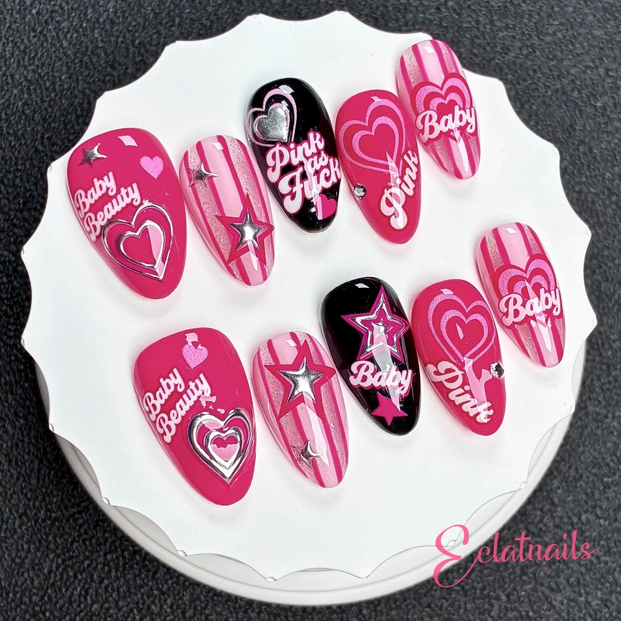 Ultra Short Almond Press On Nails, Hot Pink Black Handmade Acrylic Fake Nails With Vintage Letter Print, Silver Heart & Star Decor, Y2K Coquette Nail Set For US Streetwear, Music Festivals, Club Parties And Trendy Girly Outfits