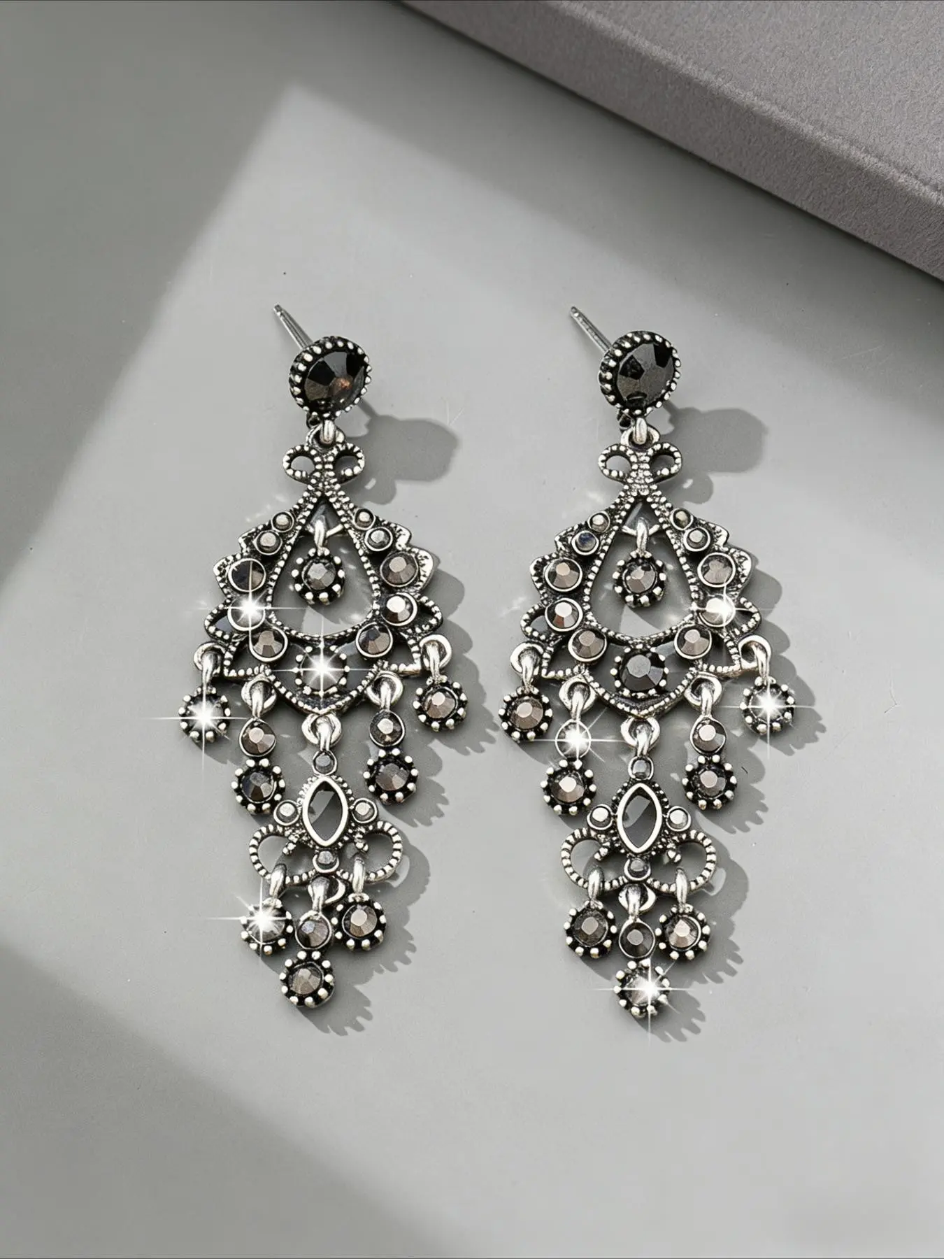 Vintage Bohemian Long Fringe Rhinestone Earrings, Distressed Ethnic Style, Women's Party Holiday Personality Jewelry, Fashion Dangle Earrings