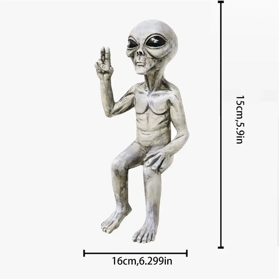 Resin Alien Ufo Dwarf Garden Statue Ornament, Creative Small Gnome Decoration, Unique Outdoor Sculpture for Gardens and Patios