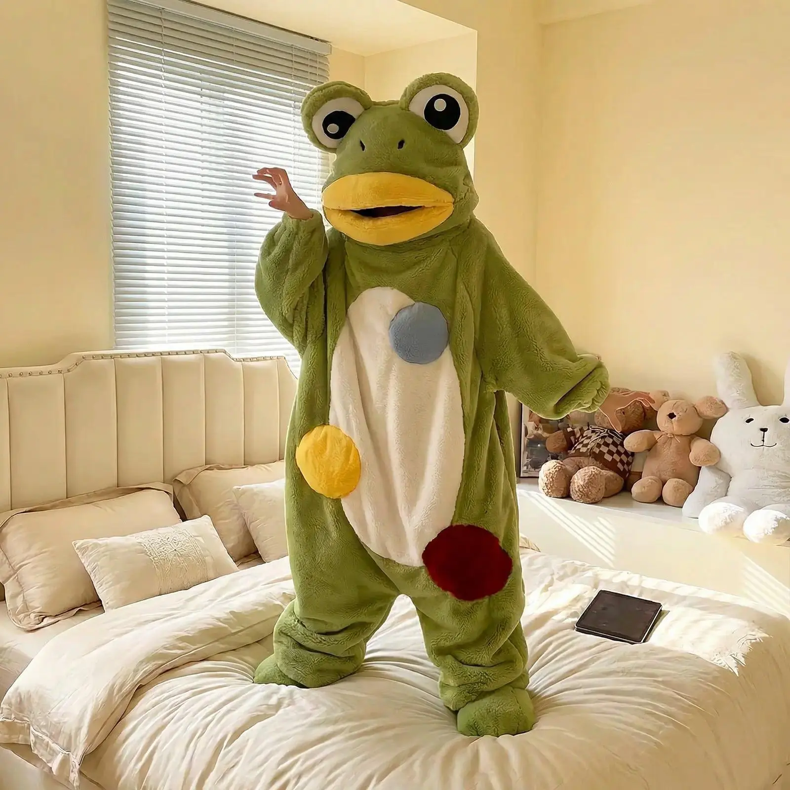 Unisex Frog Print  Set, Thick Plush Fleece Loungewear, 2-Piece with Robe & Shoes for Funny Cosplay Parties, Includes Robe/Shoes, Machine Washable Glow-in-the-Dark Skeleton Onesie with Bag flannel jumpsuit pajama spinosaurus skull mask, Birthday Gift, All