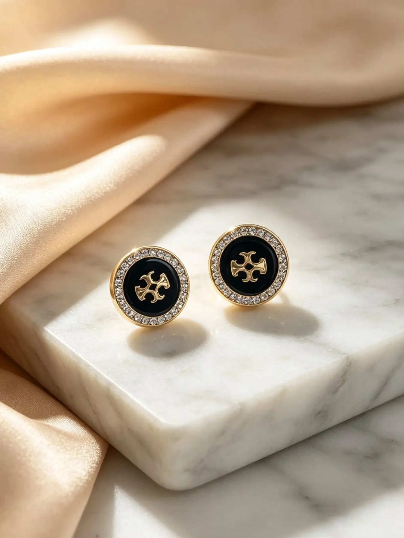 New Women's Earrings, Fashionable Luxury, Round Design, Elegant High-End Jewelry, 3a Zircon Inlay, Enhances Youthful Beauty