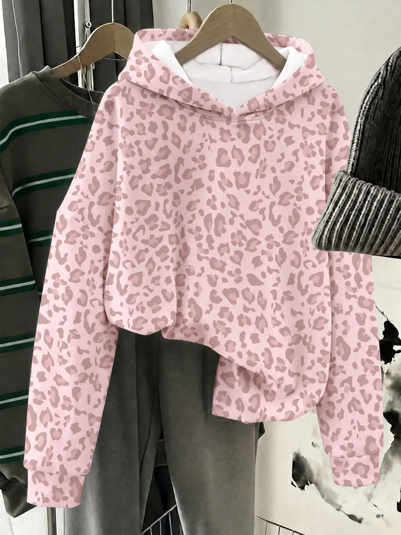 Sweet Cool Style Kids Leopard Print Hoodie, Girls Loose Fit Long Sleeve Pullover, Casual Outdoor Hat Shirt, Spring & Fall Clothing