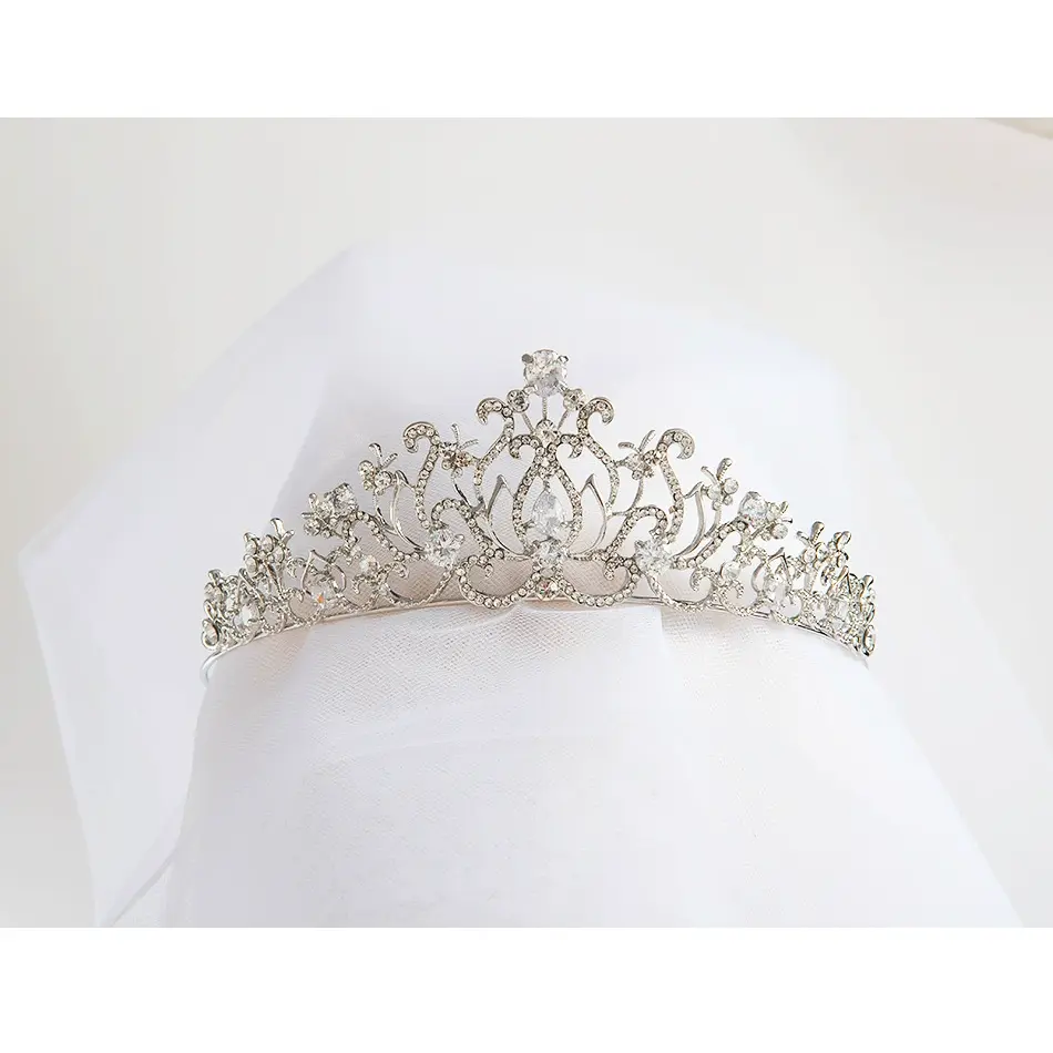 Vintage Silver Crystal Bridal Tiara Crown, Sparkling Rhinestone Princess Headpiece, Wedding Prom Quinceañera Pageant Birthday Queen Hair Accessory With Loops