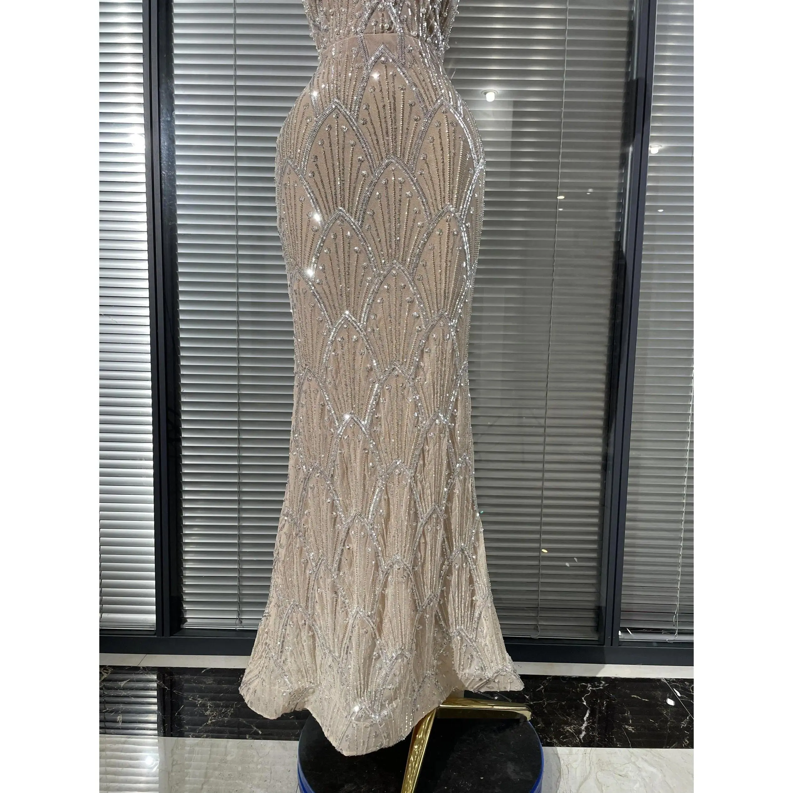 Top Quality Women Sexy Strapless Shining Sequins Bodycon Long Gowns Dress Elegant Evening Party Celebrate Cocktail Outfit