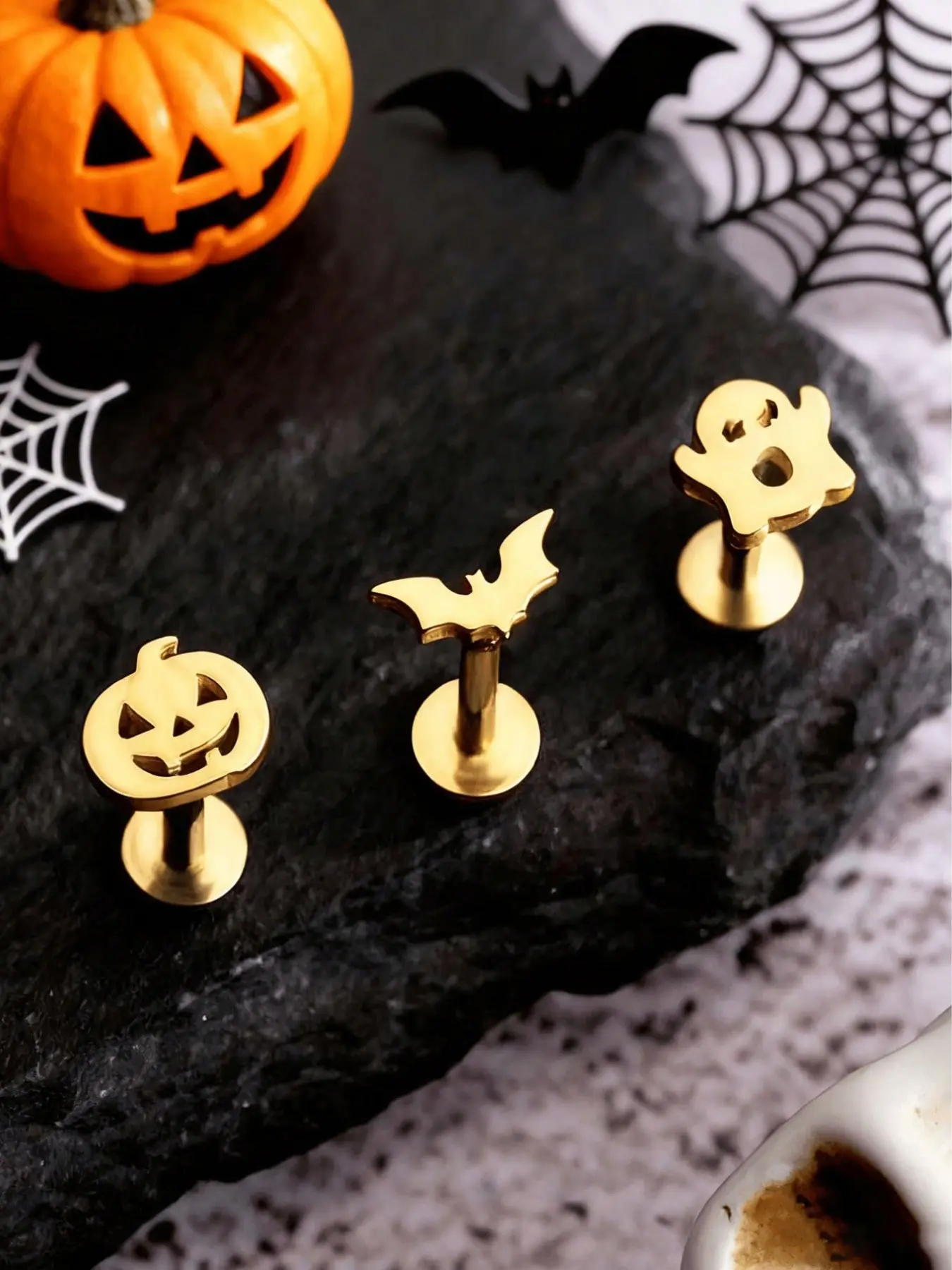 3-Piece 18k Gold Plated Pumpkin/bat/ghost Tragus Earrings Set, Fashion Earring, Hypoallergenic Stainless Steel, 8mm Medusa Earrings, Halloween Gift