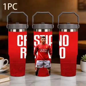 1pc 30oz capacity portable thermal cup with full body image of CRISTIANO Ronaldo #7, made of Steel, old crack red bottom with white Cristiano letters and Cristiano Ronaldo #7 red body stance, suitable for fans of Cristiano Ronaldo to use and collect