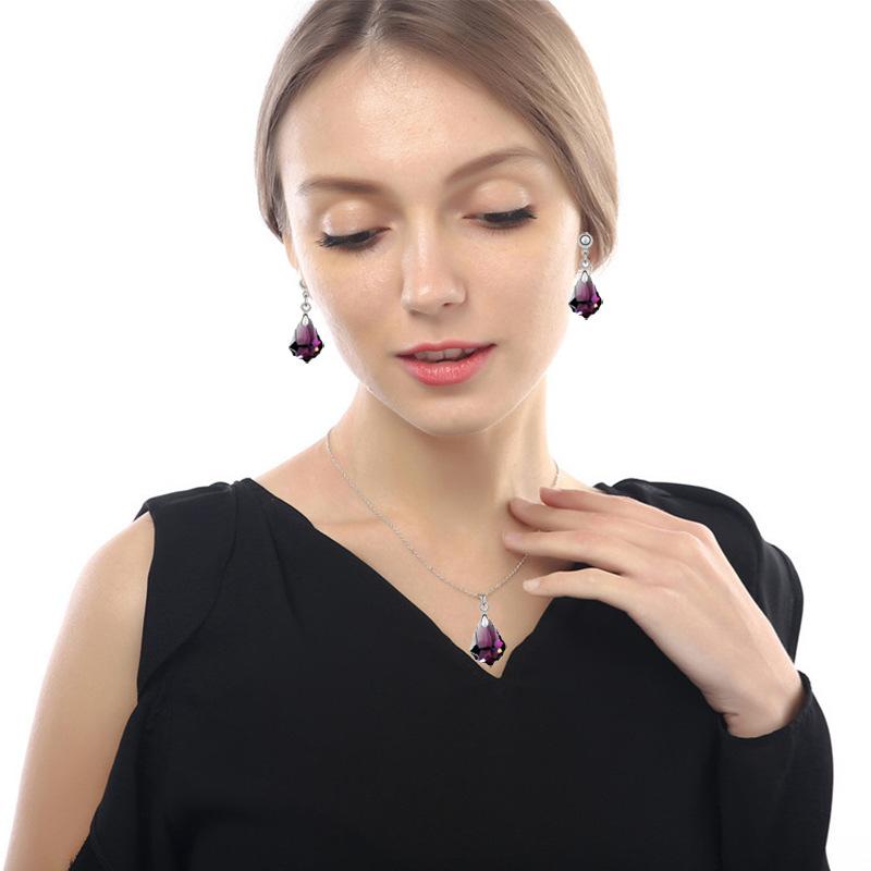 European and American fashionable imitation crystal jewelry, Baroque maple leaf earrings and pendants