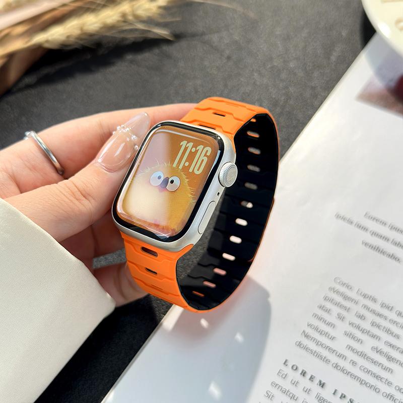 Magnetic Strap For Apple Watch Bands Ultra 2 49mm 45mm 44mm 46mm 42mm 40mm Belt Silicone Bracelet iWatch Series 11 10 8 7 6 5 9 SE