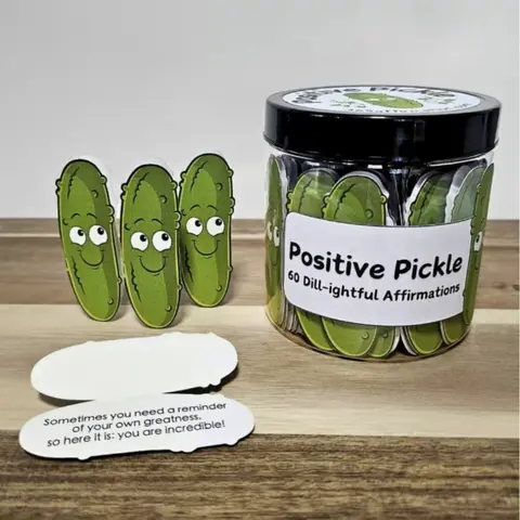 Unique Pickle Jar Gift Set with Positive Messages, Decorative Stress Relief Container, Fun Gift Idea for Friends, 60 Inspirational Cards, Funny Birthday Gifts, Quirky Gift, Novelty Gift, Encouragement Gifts, Gift Pack