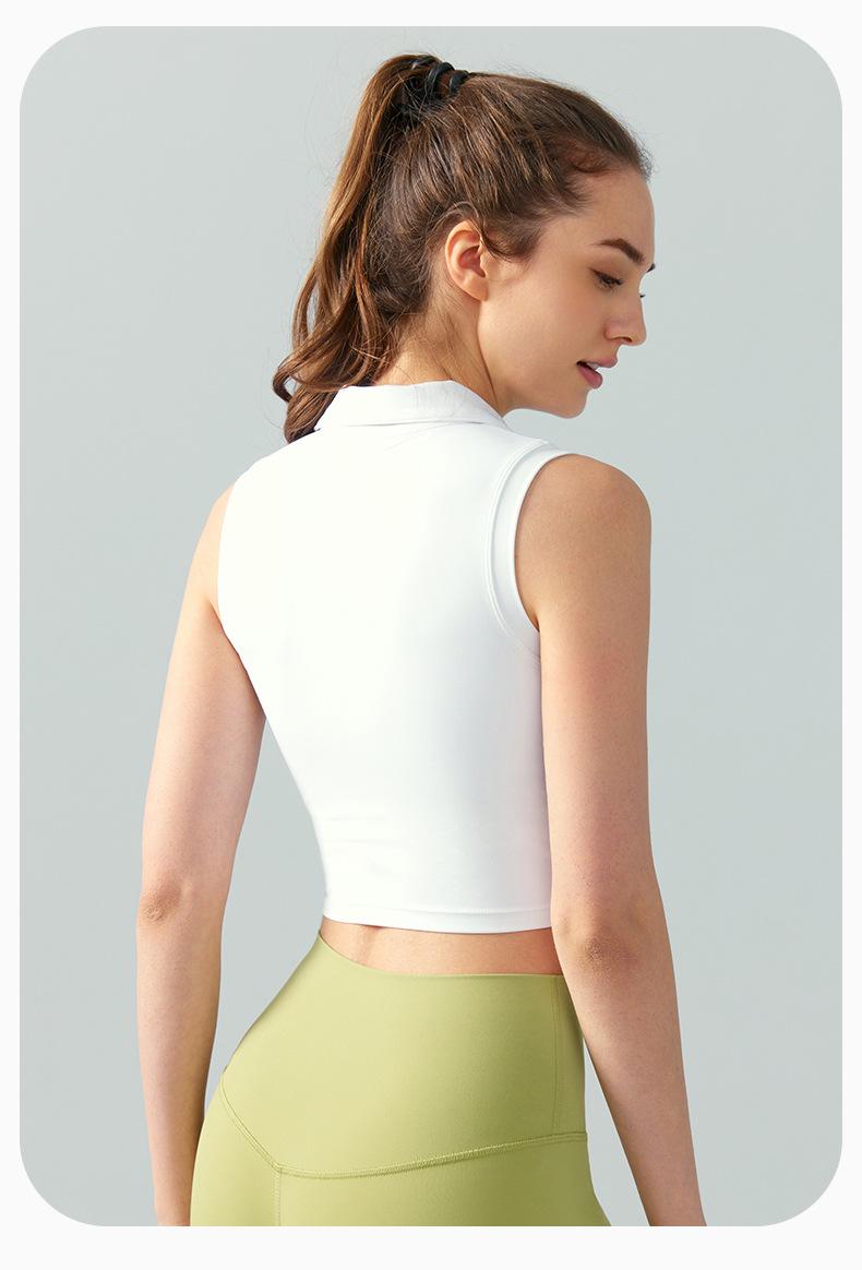 High-neck yoga top for women, sleeveless, slim-fit, breathable, suitable for outdoor running and fitness, sports vest with chest pads