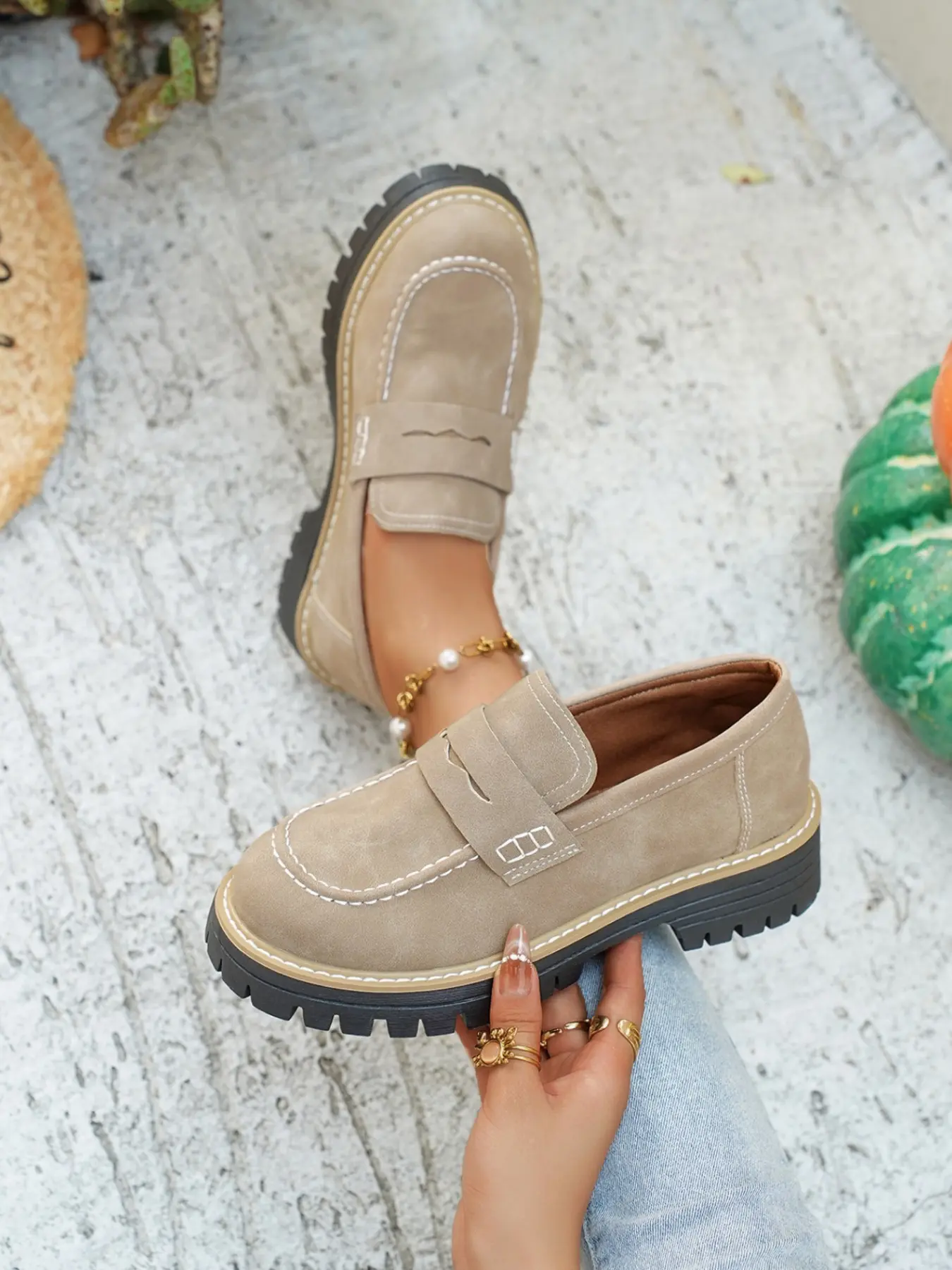 Women's Chunky Sole Loafers, Vintage Suede Leather British Style Single Shoes, Elegant and Comfortable Footwear for Daily Wear