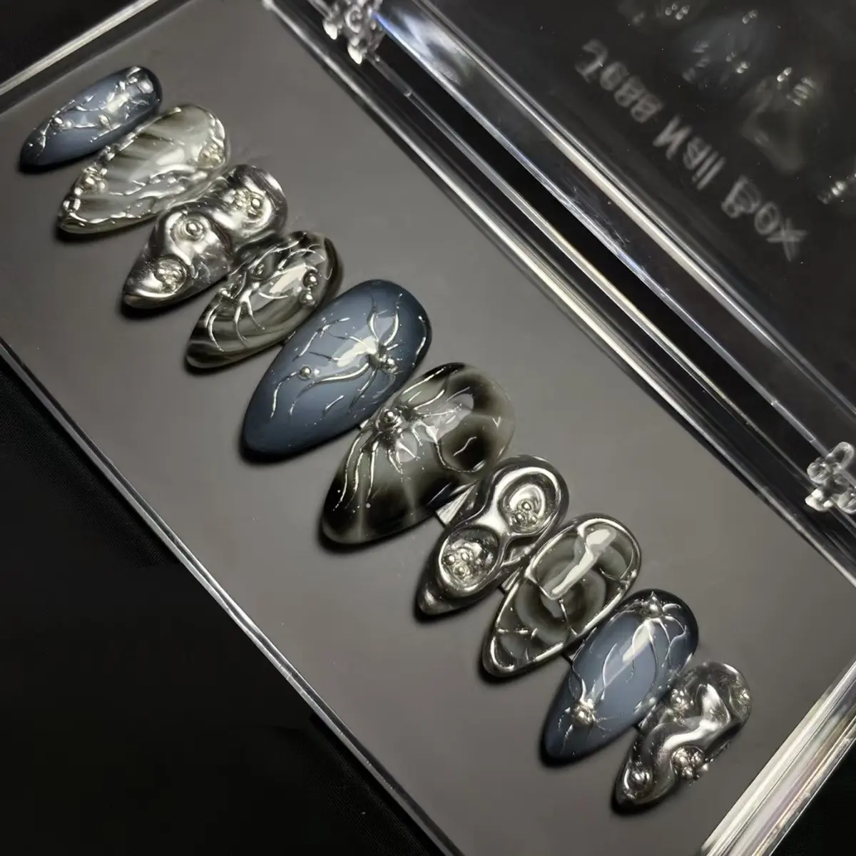 Dark Metal Glitter Sweet Cool Punk 3D European Style Almond Nails, Detachable Wearable Nails, 30 Pieces, Model 53hj-04