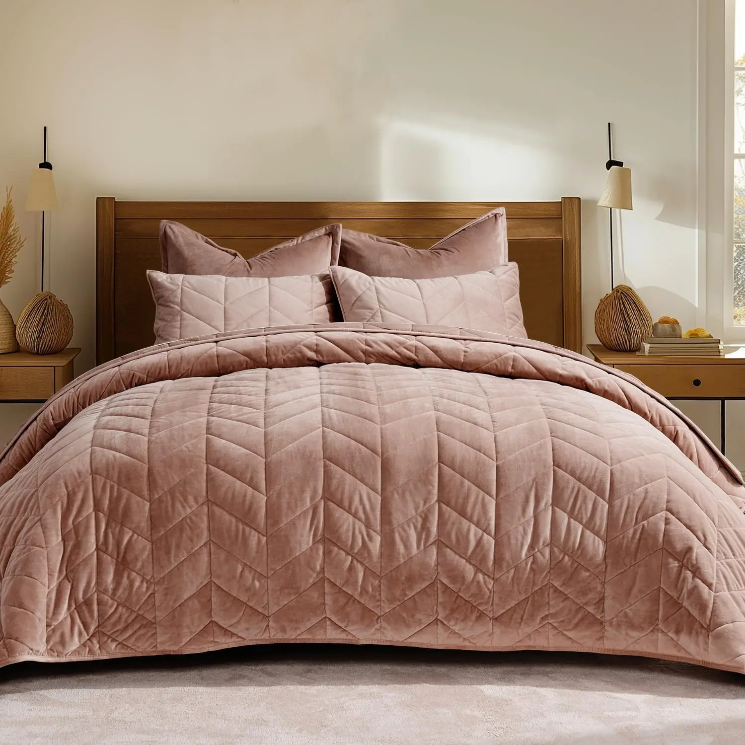 3 Pieces Luxurious Velvet King Quilts, Ultra Soft Lightweight Velvet Comforter Set, Matelasse Oversized Bedspread Coverlet for All Season with 2 Shams, Terracotta Clay, 108"x96"