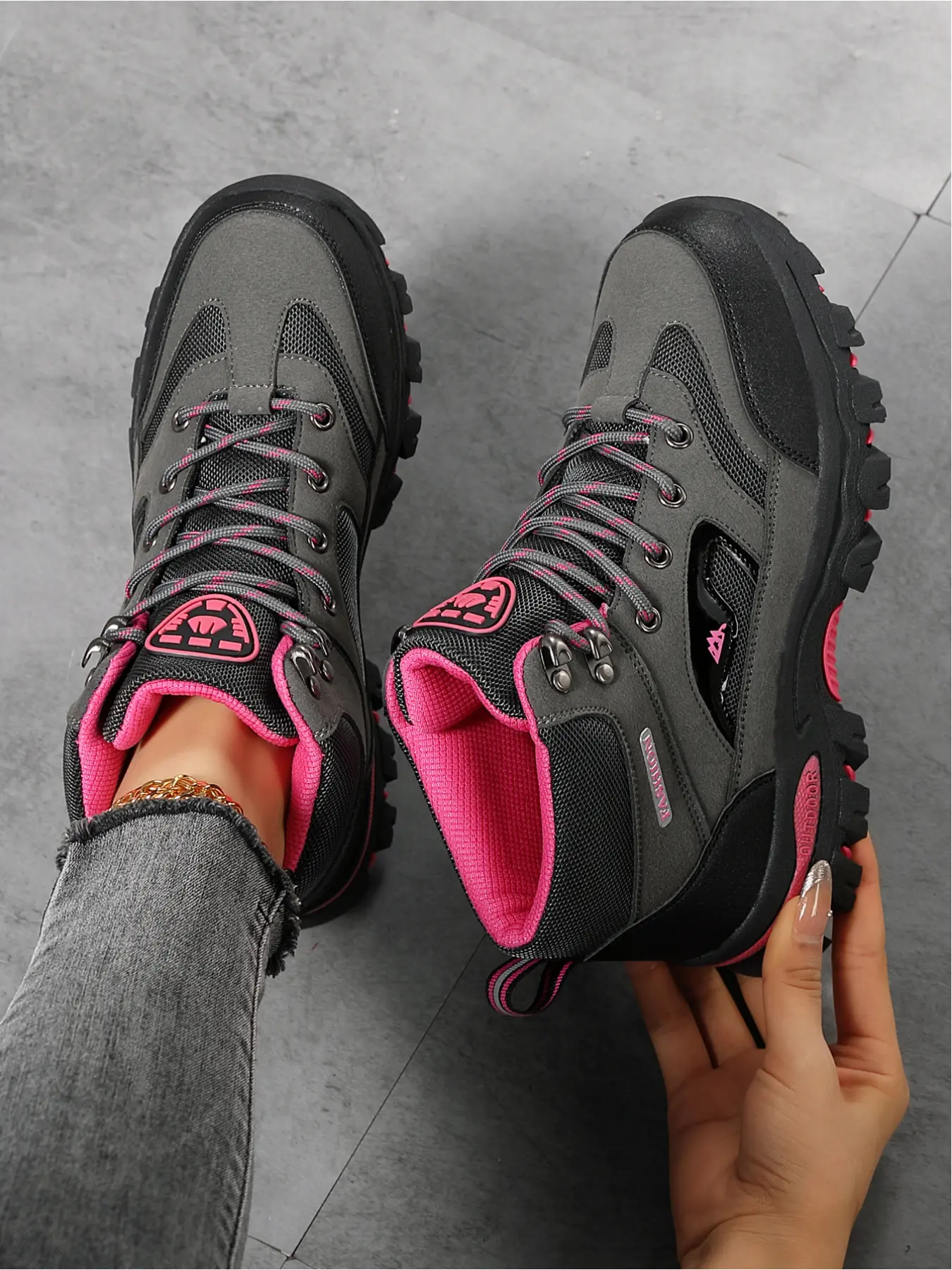 Women's Non Slip High Top Hiking Boots Hike Footwear Waterproof Outdoor Trekking Camping Shoes Thick Sole Walking Sneakers