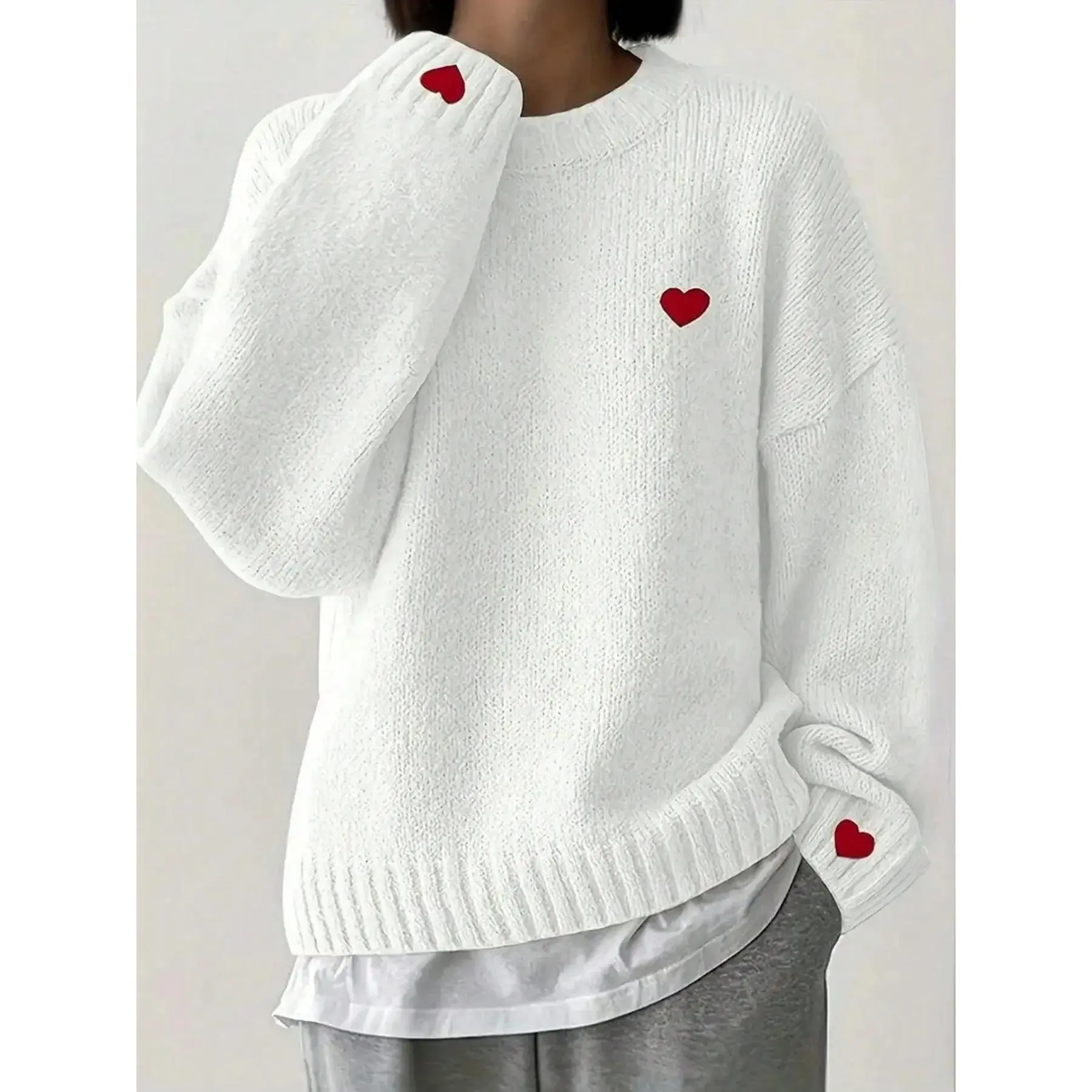 Women's Fashion Heart Decor Knit Sweater, Round Neck Loose Fit Sweet Style, Casual Spring Fall Daily Wear Top