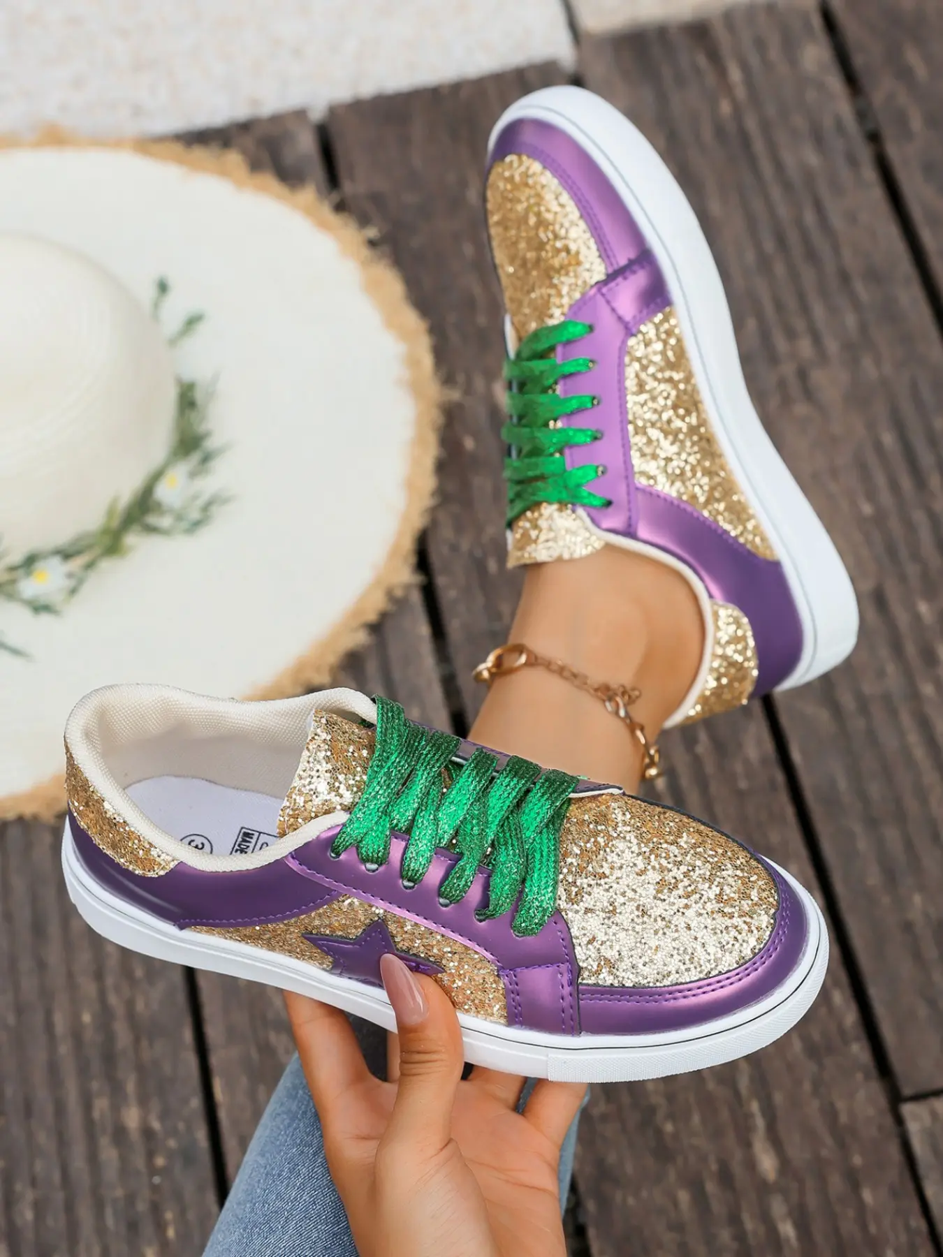 Women's European Style Gold Patched Sequin Star Board Shoes, Glitter Laces, Fashion Lace Up, Casual Low Top Canvas Sneakers, All Seasons