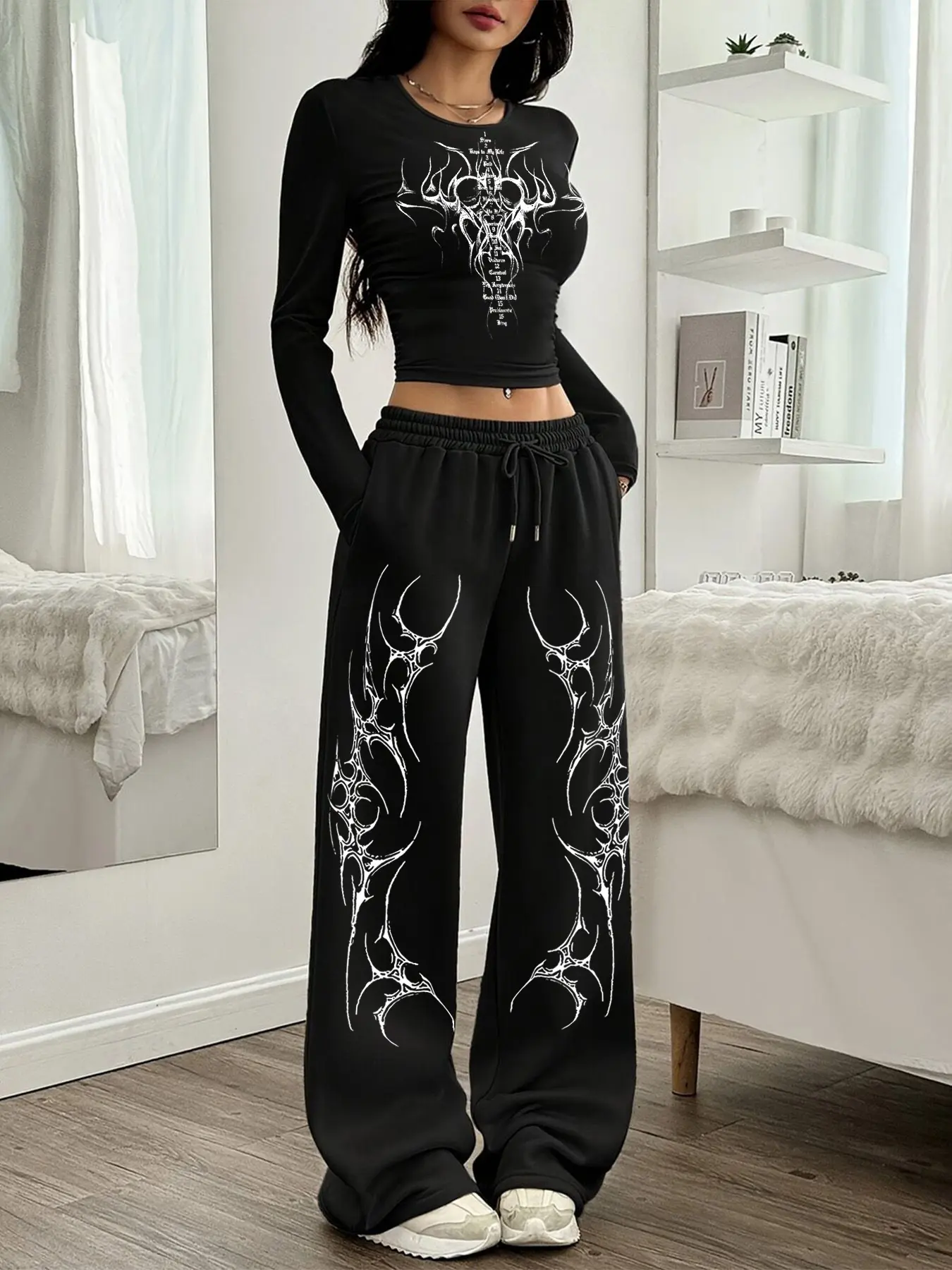 Women's Casual Two-Piece Set, Round Neck Slim Fit Long Sleeve Top + Loose Pants, Gothic/street Style Print, All Season Comfortable, Lounge Pants Set