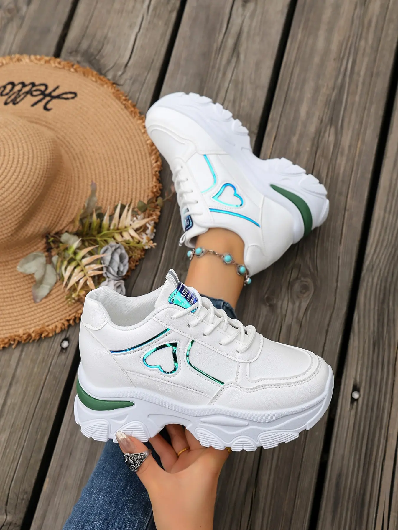 New Women's Fashion Comfortable Inner Heel Lift Casual Shoes, Sneaker, Walking Shoes, Waterproof PU Leather, Heart Pattern, All Seasons, Sporty Style