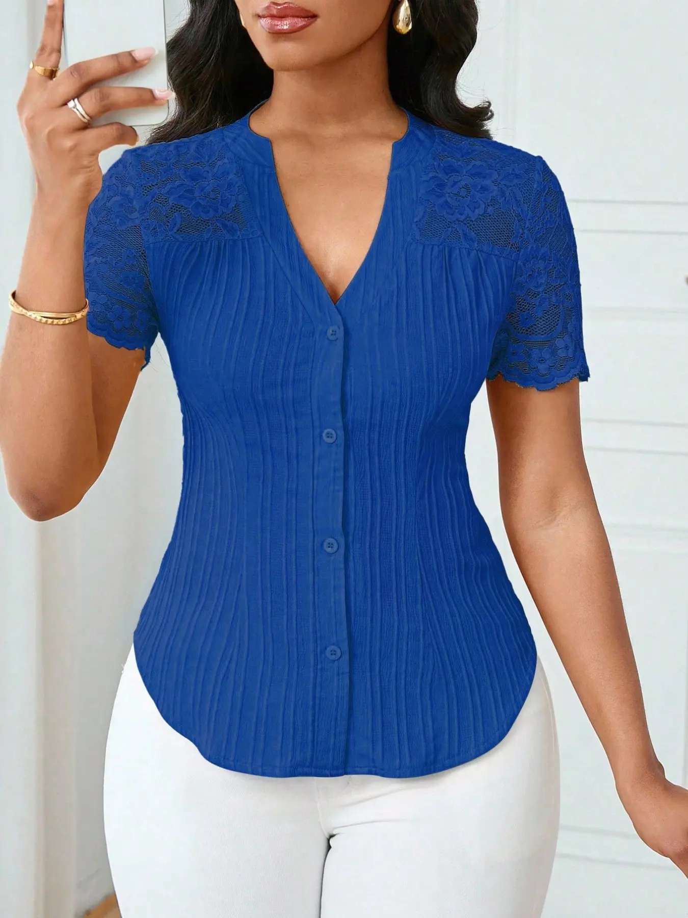 Women's Fashion Versatile Single Button Solid Color Slim Fit Lace Cut Out Short Sleeve Blouse Shirt Top, Stylish and Comfortable Daily Wear