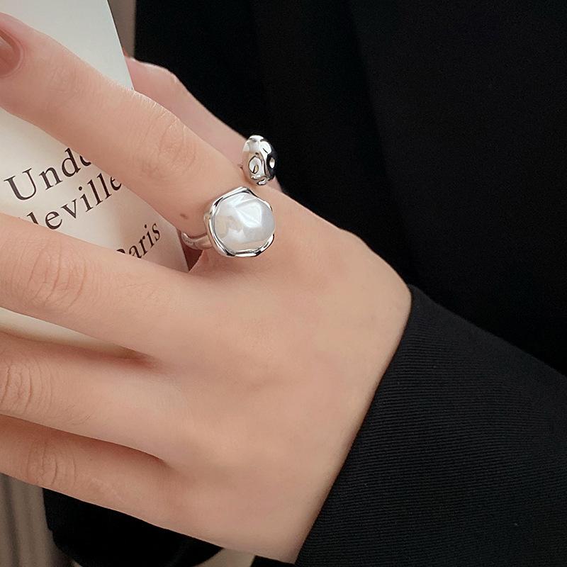 Irregular oval pearl open ring, European and American design, fashionable and creative, gold and silver color, popular online style women's ring
