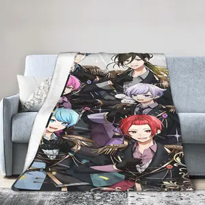 a Soft and Skin-friendly Flannel Blanket That Combines Romantic Elements with Warmth and Elegance, Is an Ideal Gift for Family and Friends to Enhance the Bedroom