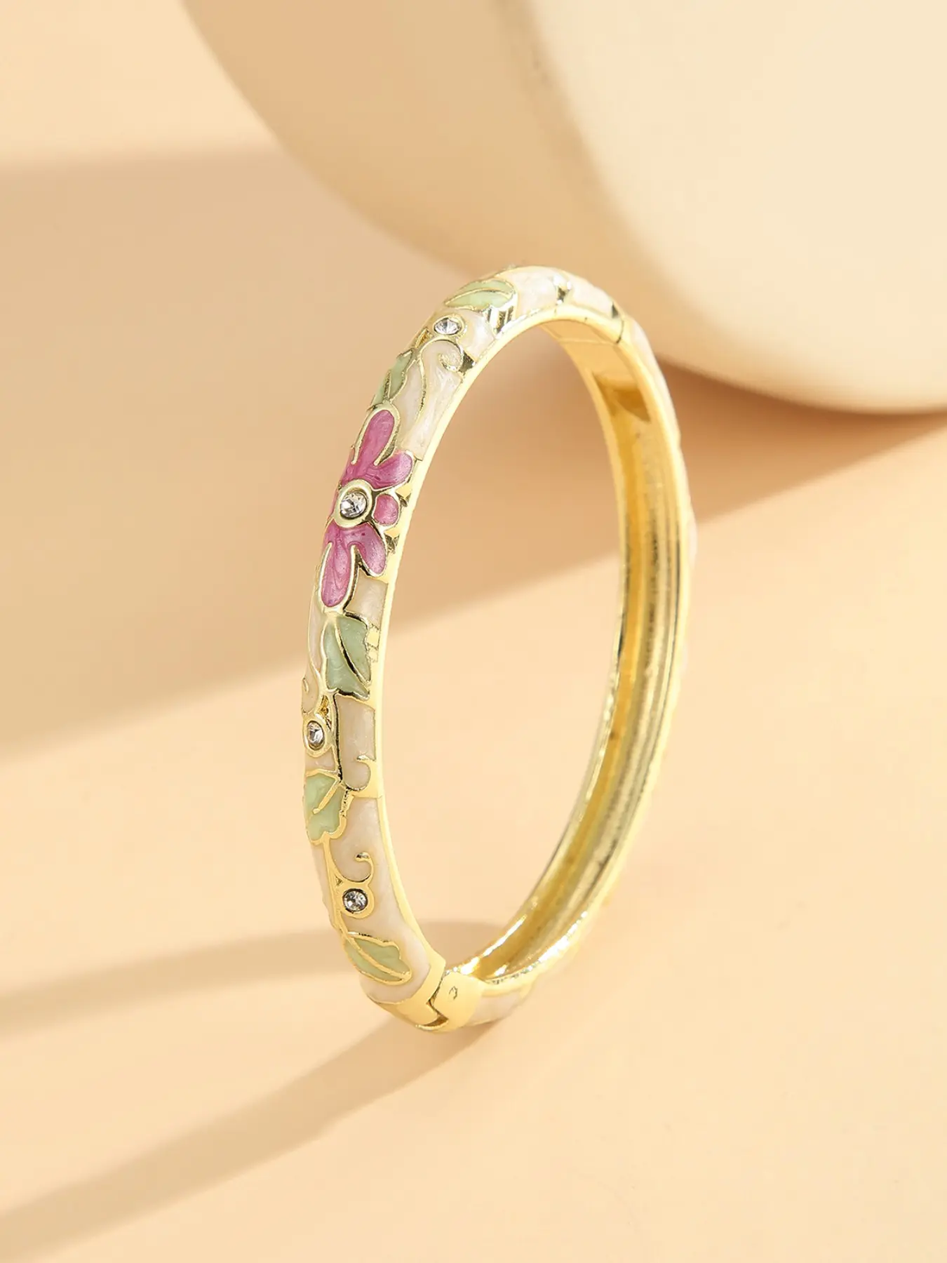 Vintage Cloisonne Enamel Daisy Bangle Bracelet for Women, Gold Plated Rhinestone Crystal Floral Vine Hinged Cuff Bracelet, Cute Sweet Palace Aesthetic Ethnic Jewelry Gift for Anniversary Party