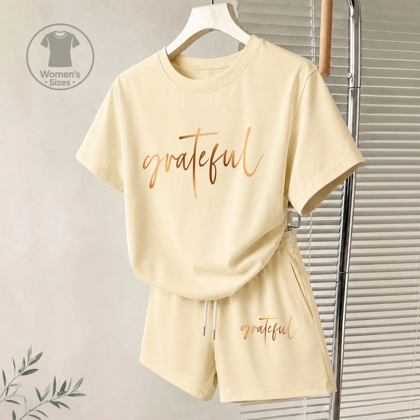 Women’s “Grateful” Graphic Print Casual 2-Piece Shorts Set, Short Sleeve T-Shirt and Drawstring Shorts Outfit, Gradient Letter Lounge Set for Beach, Vacation, Cruise, Travel, Daily Wear and Summer Casual Style