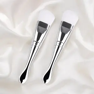 Dual-Ended Silicone Mask Brush Set with Spoon - Beauty Tool for Face Mask Application, Flexible Double-Sided Makeup Brush for Precise Spreading, Ergonomic Anti-Slip Handle, Washable Reusable Facial Applicator