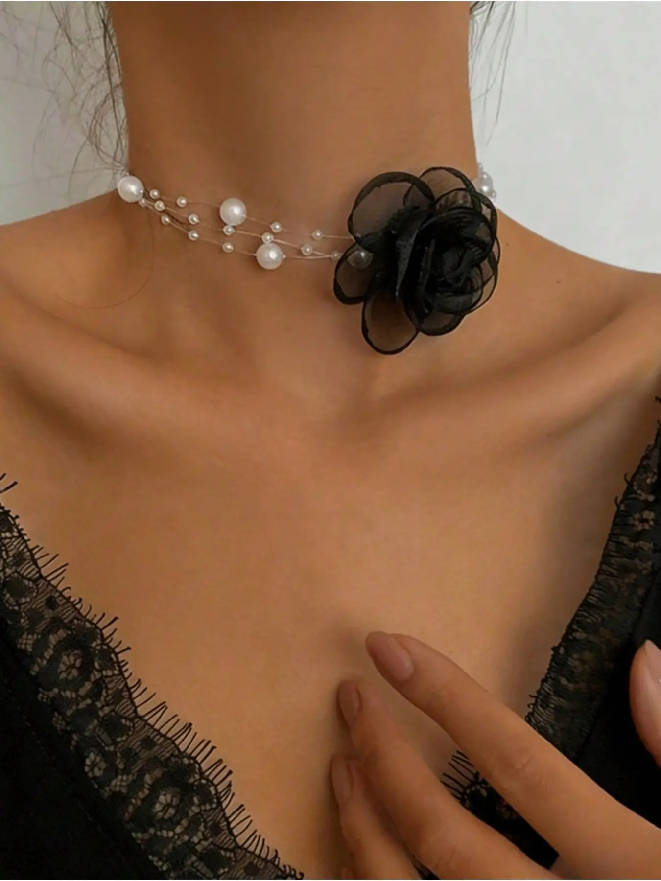1PCSVintage Black Rose Mesh Choker with Pearl Accents, Romantic Aesthetic Neck Accessory