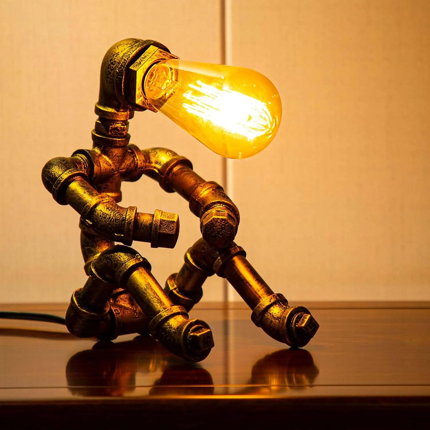 Steampunk Vintage Industrial Metal Robot Table Lamp with Water Pipe, Push Button Incandescent Desk Lamp for Home Bar, Unique Art Desktop Decoration, Desk Lamps