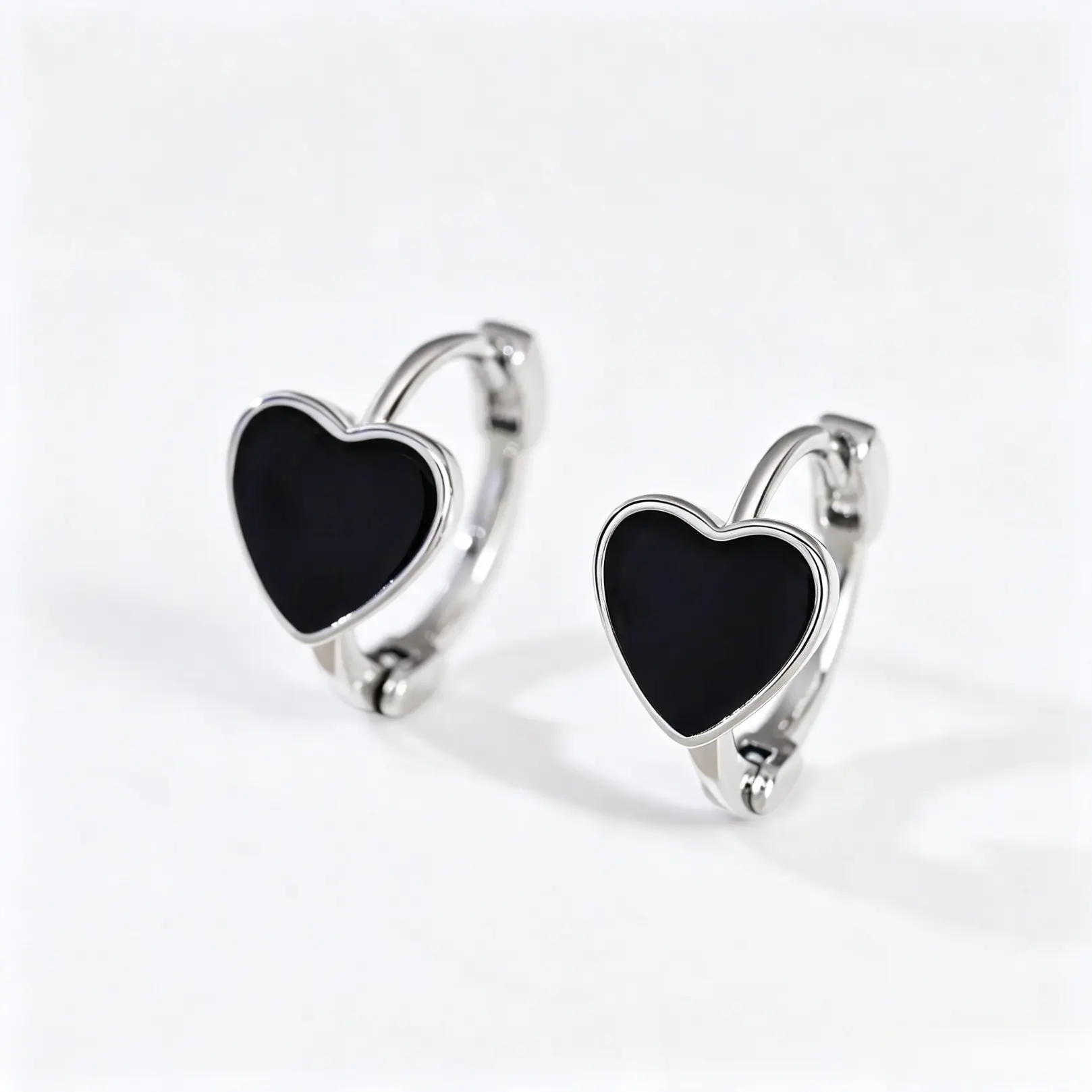 Women's Polished Copper-Black Enamel Heart Shape Huggie Hoop Earrings, Minimalist Collectible Figurine Jewelry, Daily Wear All-Match Accessory, Gift for Birthday & Valentine's Day
