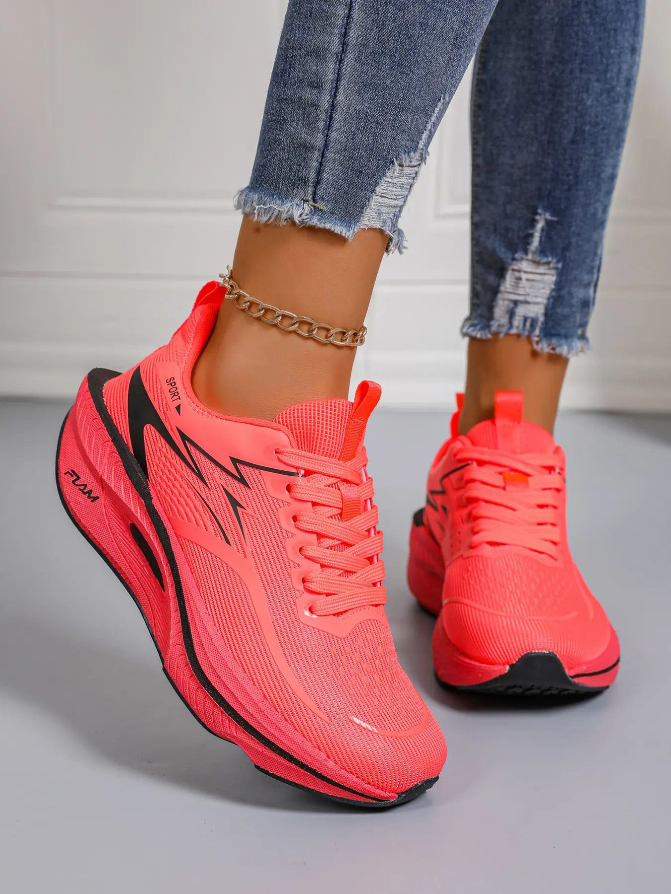 Women's Ultra-Light Professional Marathon Running Shoes, Carbon Board Shock Absorption, Breathable Low-Top Design, Tpr Sole for All Seasons