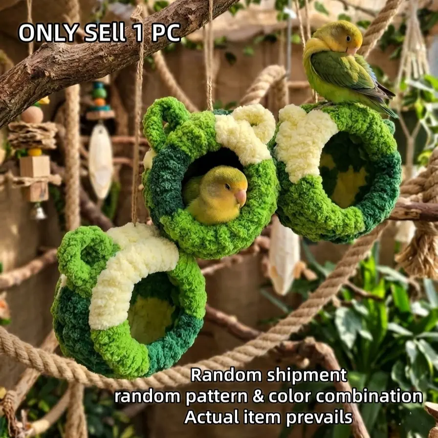 Parrot Warm Cotton Nest, Coral Fleece Insulated Birdhouse, Parrot Cockatiel House, Bird Supplies, Suitable for small parrots, Insulated bird hut with hanging loop