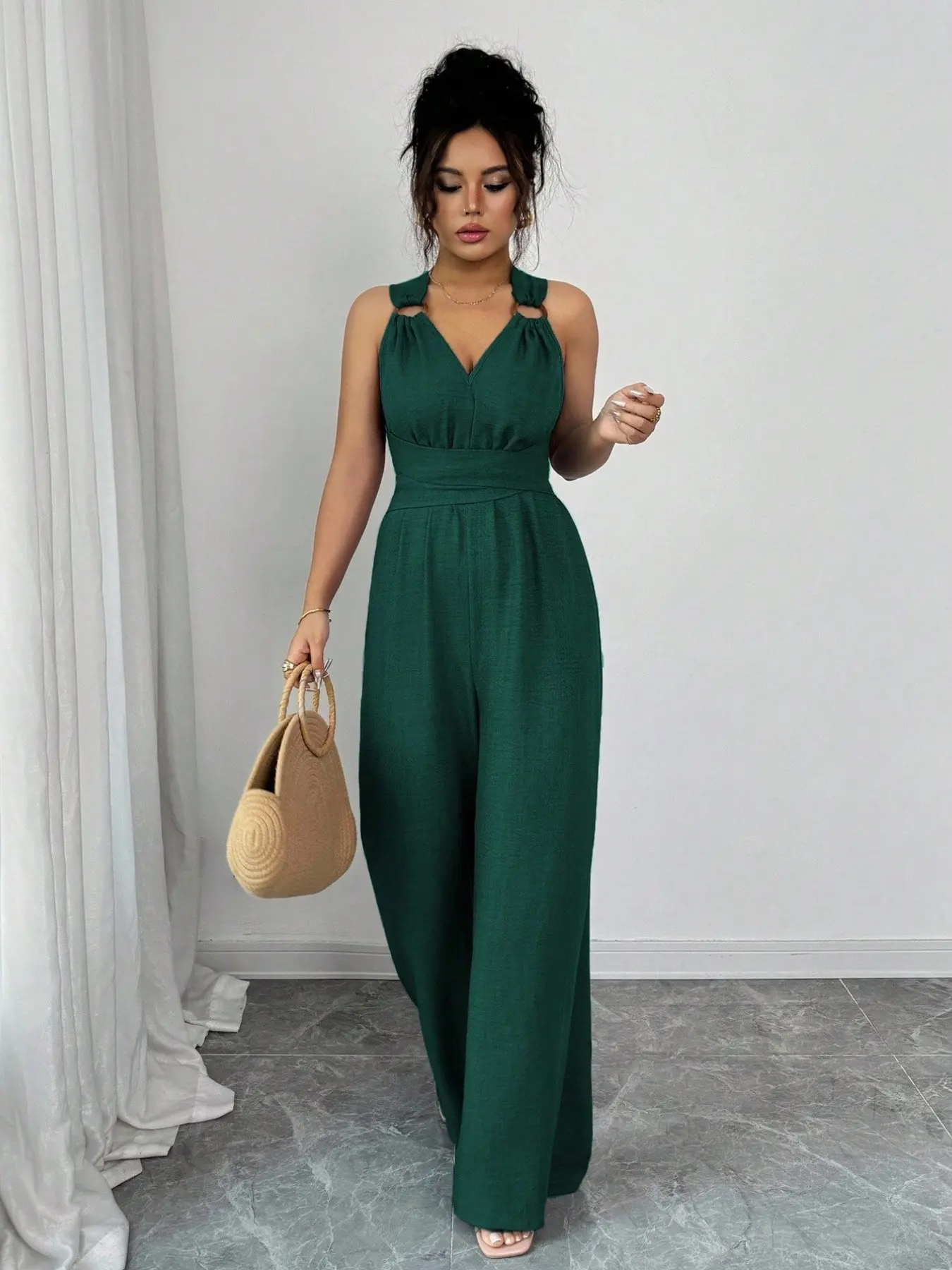 V Neck Sleeveless High Waist Wide Leg Jumpsuit, Chic Casual Vacation Wear, Round Ring Hollow Out Halter, Loose-Fitting Plain Design, Overall Jumpsuits