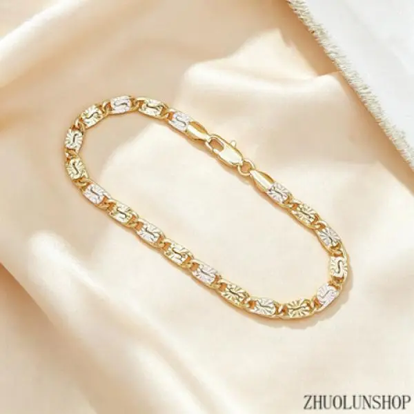 Waterproof Gold-Plated Square-Link Wrist Chain |   Punk Hip Hop Streetwear Viral Minimal Staples, Unisex Gold-Toned Edgy Statement Bracelet, Anti-rust Daily Wear Fashion Accessory For Men & Women Street Styling