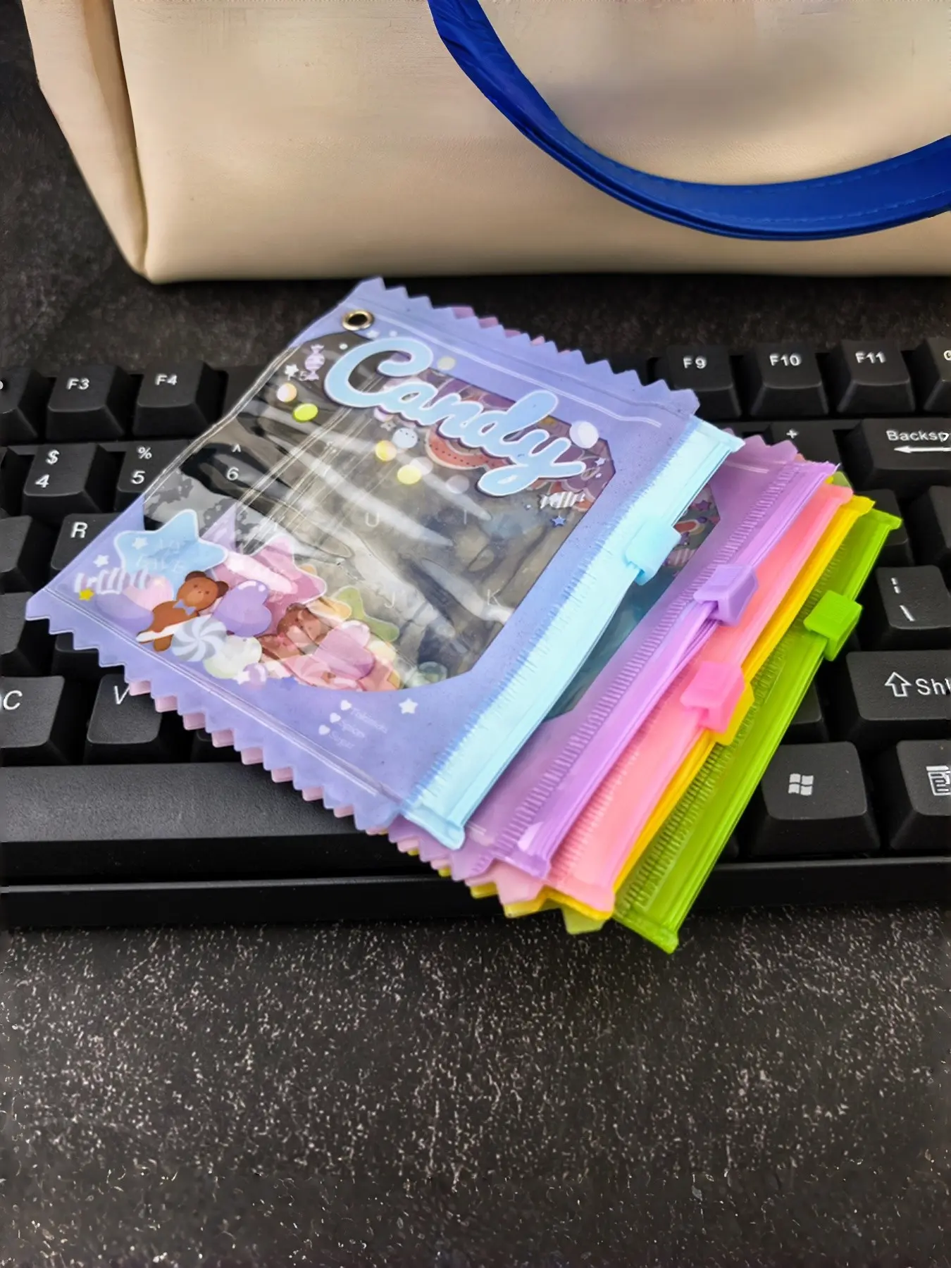 5pcs Candy-Style Sticker Storage Bags, Soft Cute Macaron Style, Transparent PVC Zipper Pouches, Anime Badges & Stickers Organizer