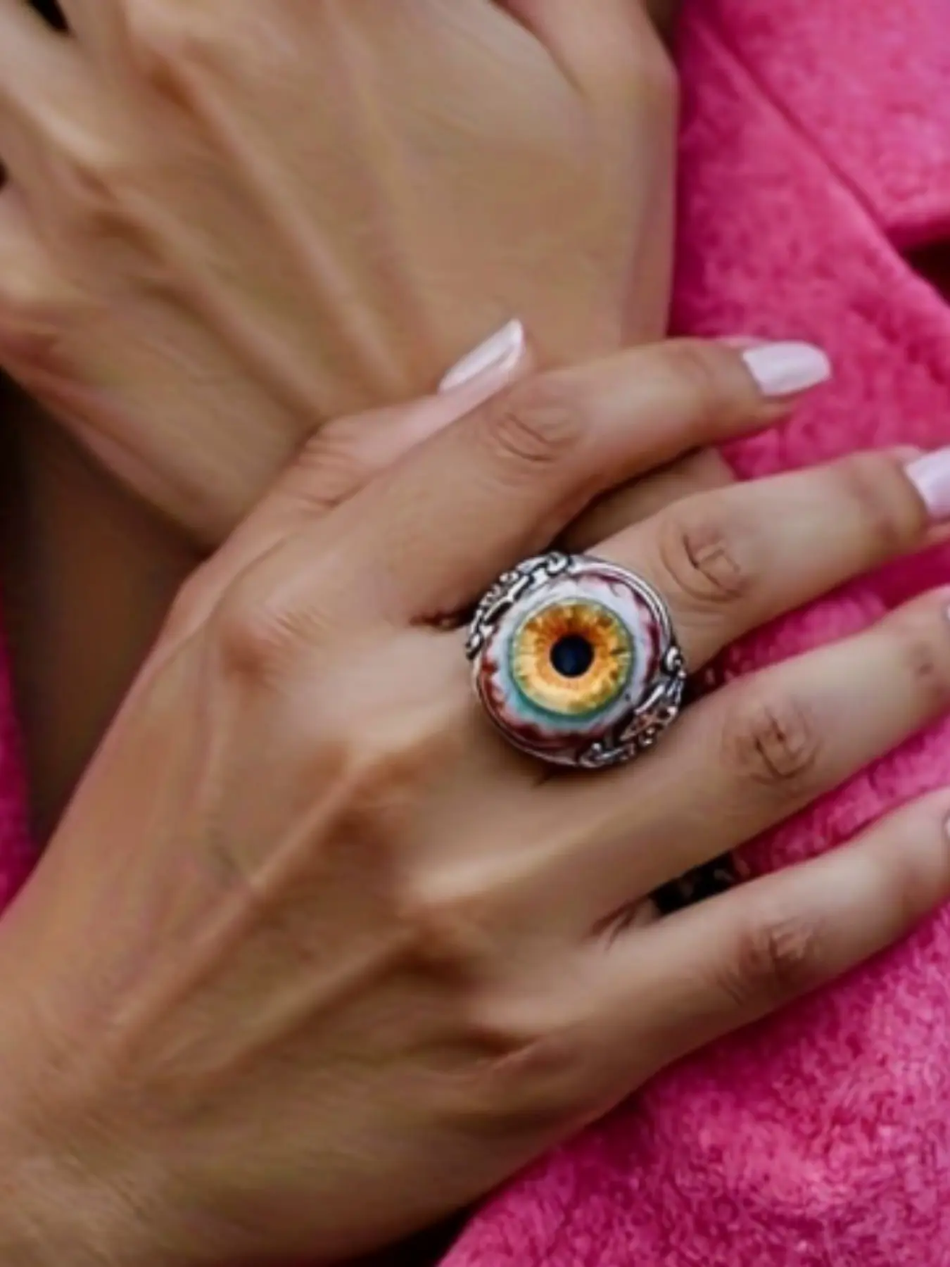 1PC Gothic Realistic Blood Vessel Eyeball Ring - Adjustable Evil Eye Curtain Eyeball Jewelry for Men and Women, Suitable for Punk Style, Fashion Ring