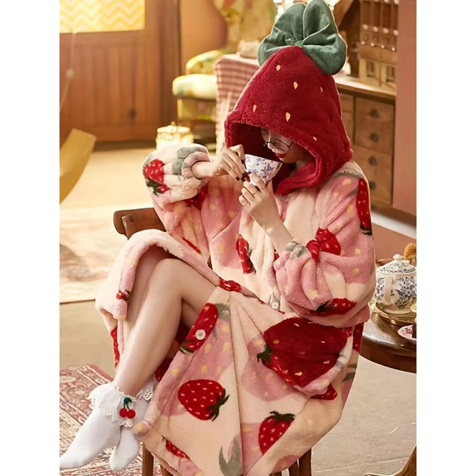 New Strawberry Women's Robe Bathrobe, Autumn Winter Coral Fleece Warm Loose Home Wear, Stylish Sleepwear, Wearable Blanket, Perfect Gift for Girlfriend