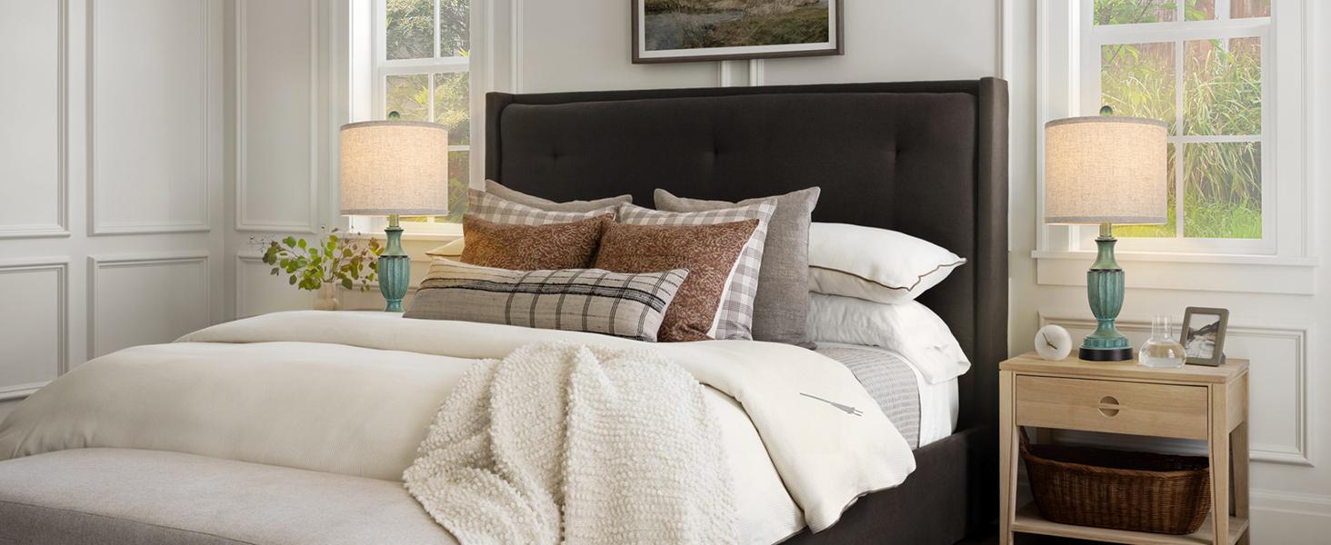 Farmhouse Living Room Table Lamps Set of 2, Green Rustic Vintage Table Lamps for Bedroom Nightstand, Antique Bedside Desk Lamps with Linen Shade, 22’’ Traditional Resin Lamp Sets for End Table