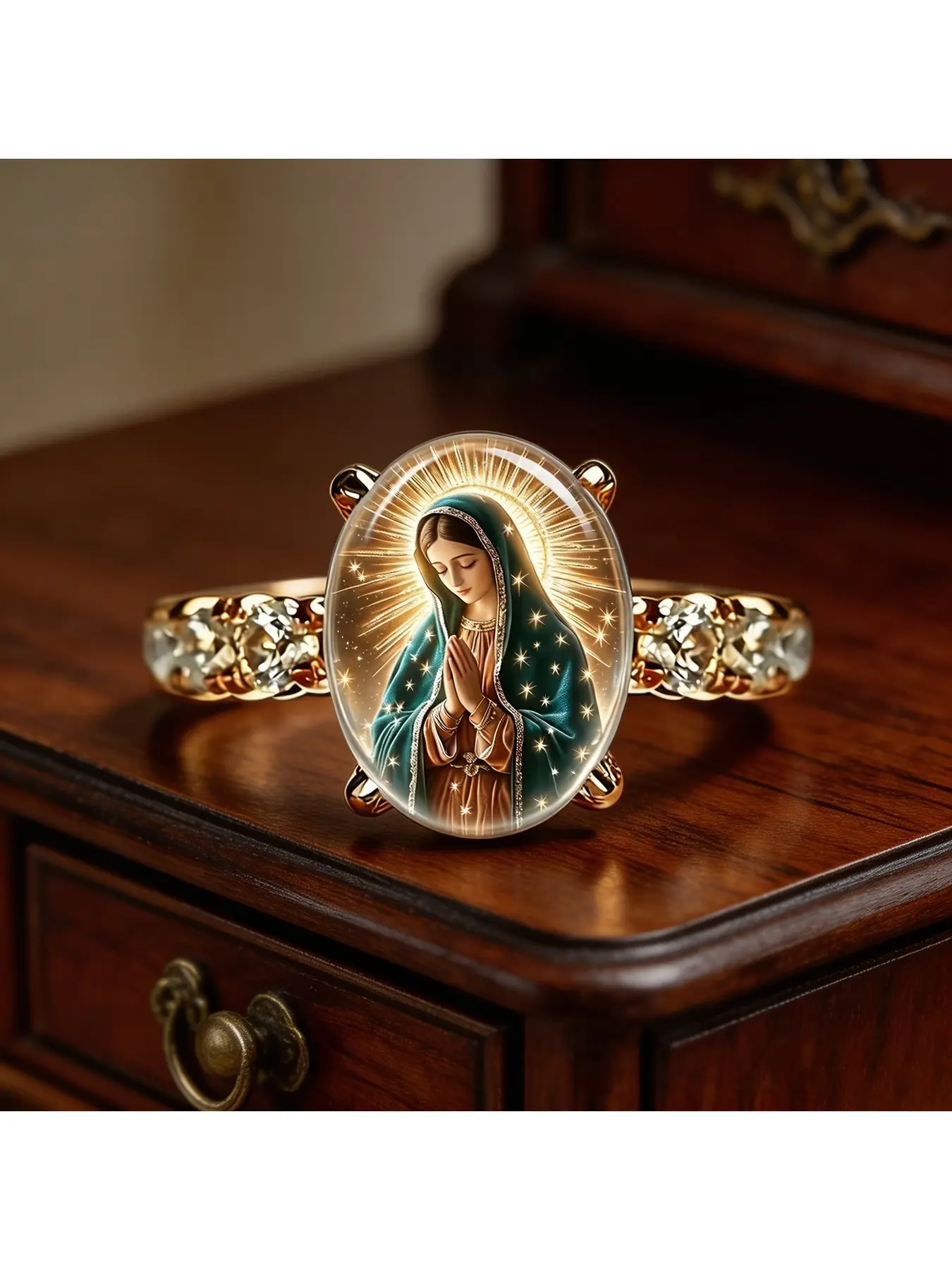 Lady's gold diamond-studded ring, Guadalupe Virgin Mary prayer figure with star pattern accessory, religious Catholic-themed vintage deity design, symbolizing peace and piety. Suitable for believers to wear daily and as a gift decoration for religious fes