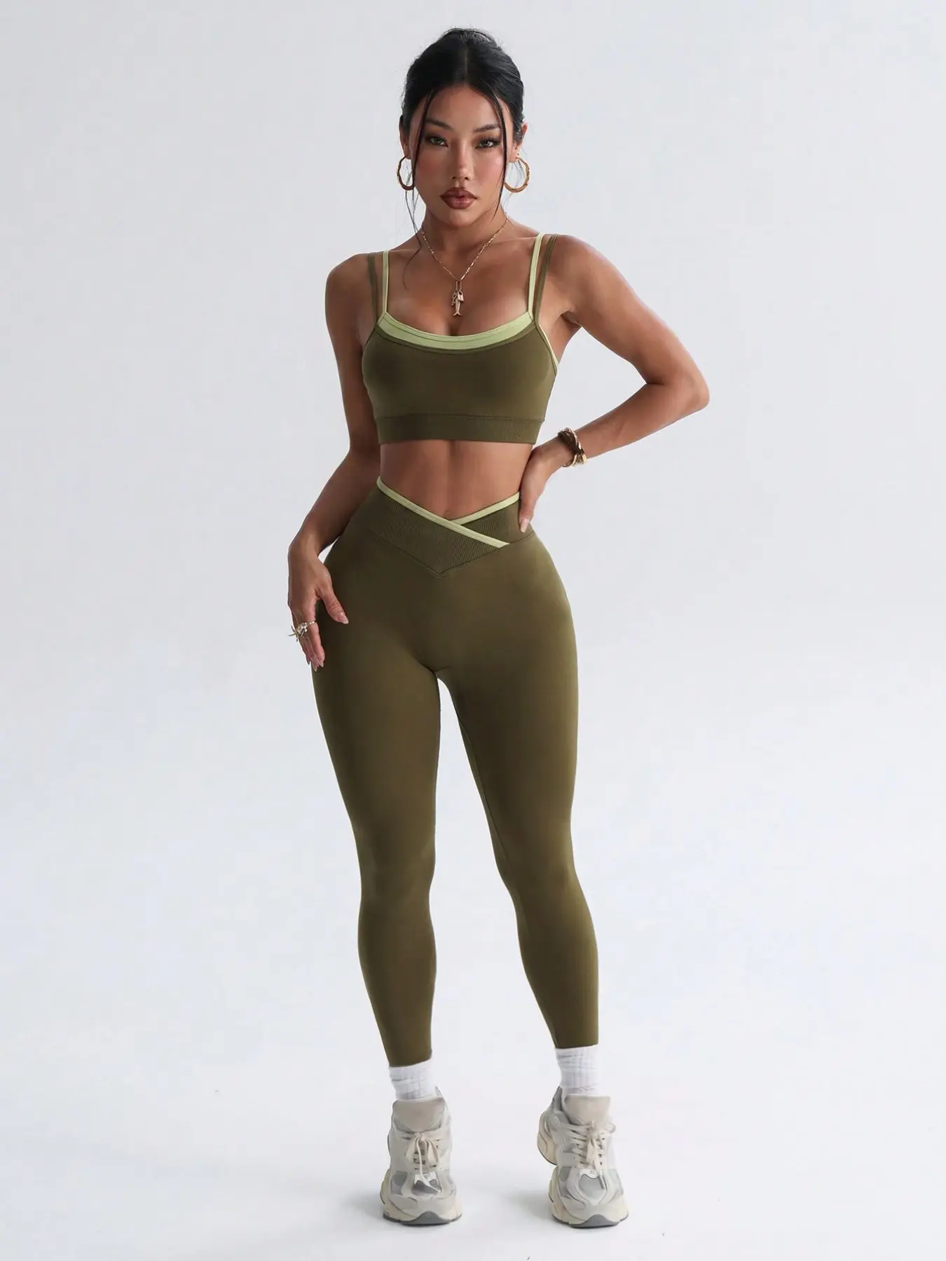 Contrast Binding Seamless Yoga Matching Set, Double Thin Strap Bra & Wrap Cross Waist Butt Sculpt Gym Leggings, Fitted Activewear, Yoga Sportswear Set