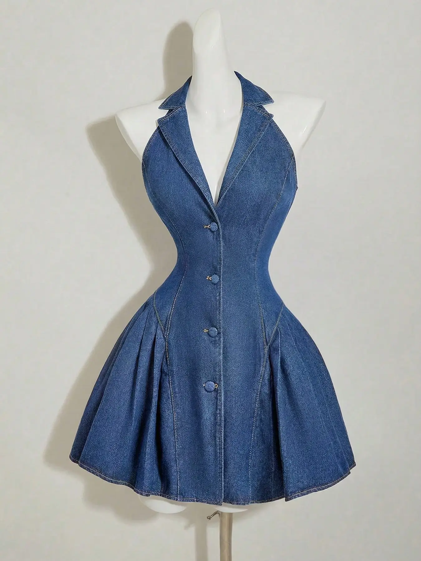 Y2K Style Halter Neck Dark Wash Denim Dress for Women, Vintage Suit Collar Fishbone Waist Cinch, Pleated Puff Short Skirt, Summer Fashion 2026, Adjustable Waist Dress