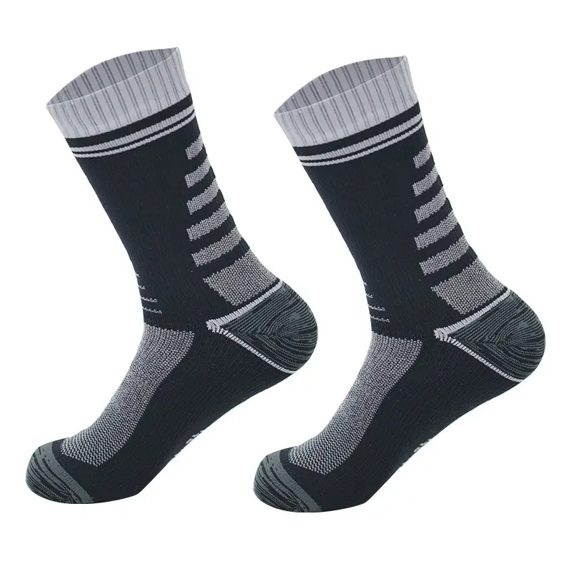 Unisex Waterproof Socks for Adults, Medium Tube Antibacterial Design with a Breathable Shell and Moisture-Wick Lining for Biking and Hiking in Rain