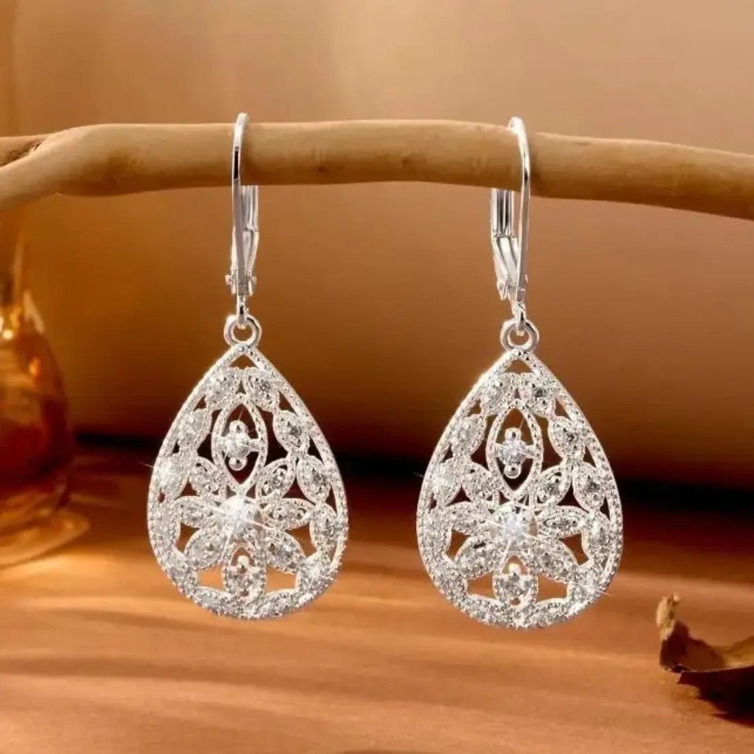 Teardrop Earrings for Women, Elegant Filigree Dangle Earrings with Leverback Closure, Dainty Vintage Inspired Drop Earrings, Hypoallergenic Fashion Jewelry Accessory for Wedding, Party, Date Night, Everyday Wear & Gift for Her